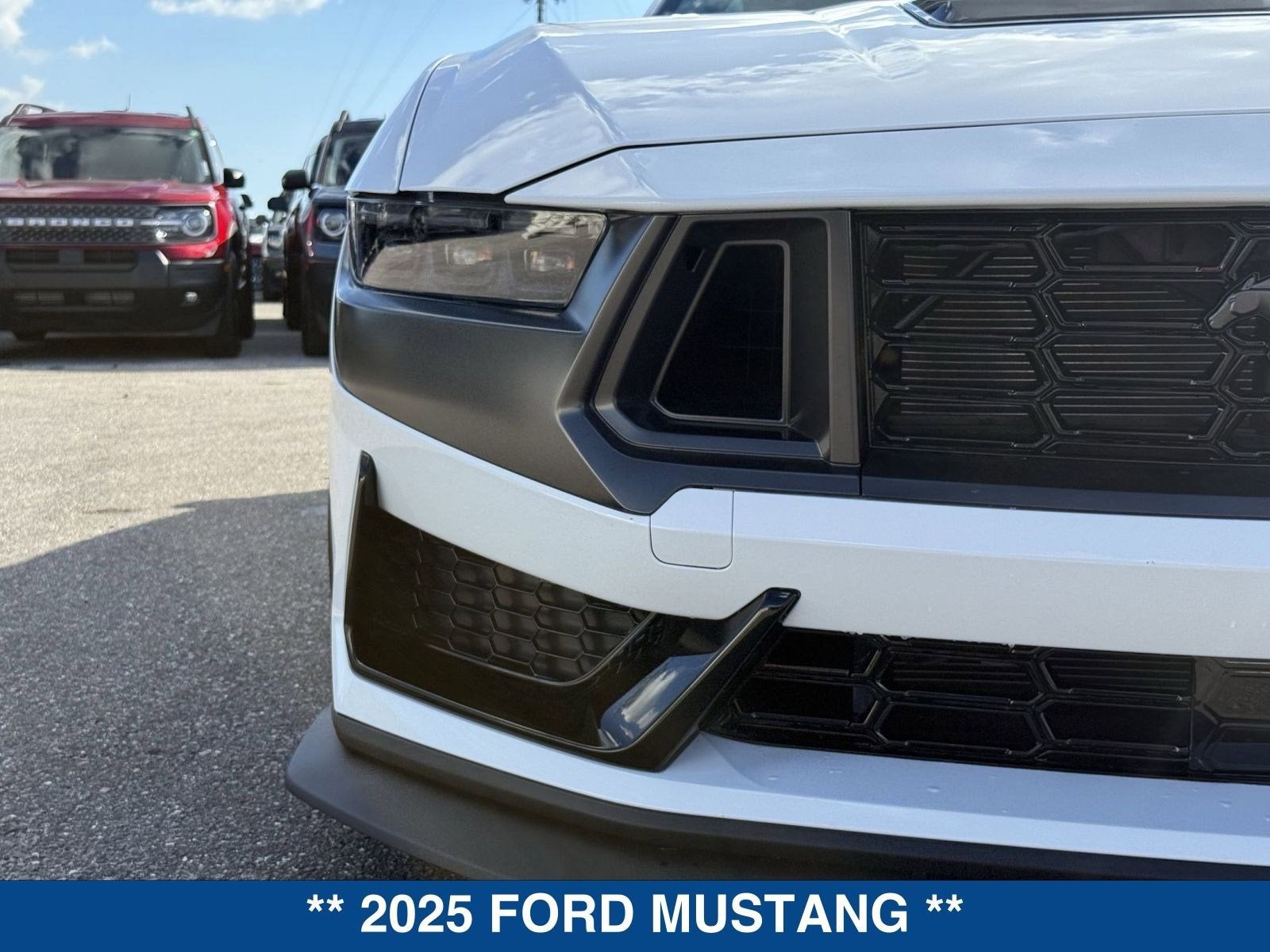 2025 Ford Mustang Dark Horse