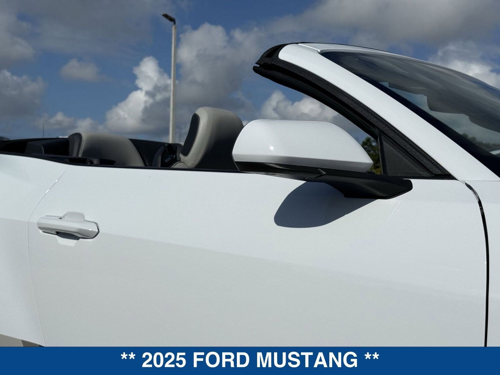 2025 Ford Mustang EcoBoost Premium