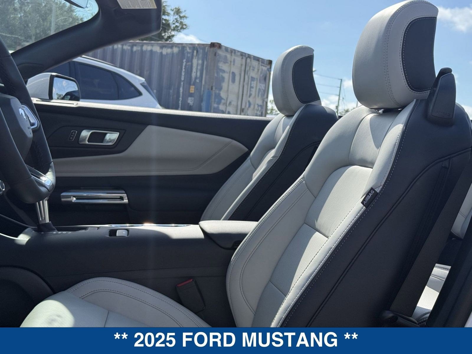 2025 Ford Mustang EcoBoost Premium