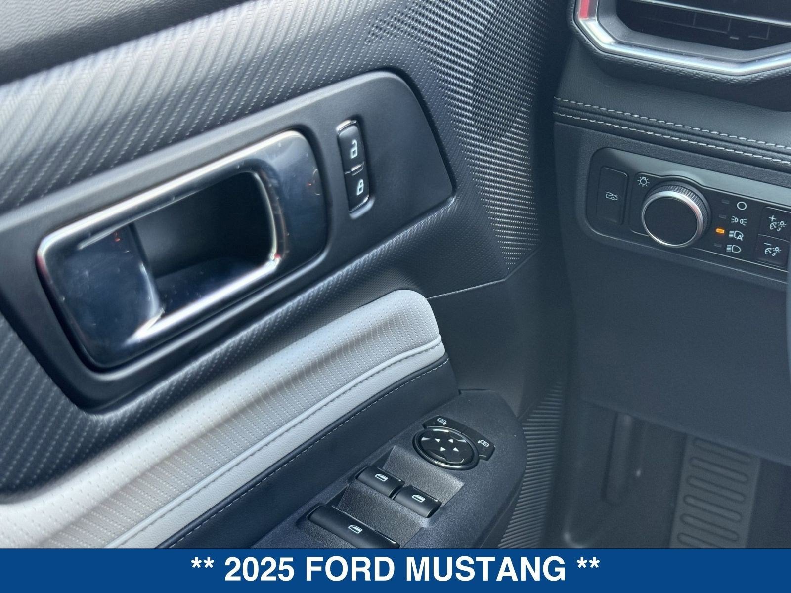 2025 Ford Mustang EcoBoost Premium