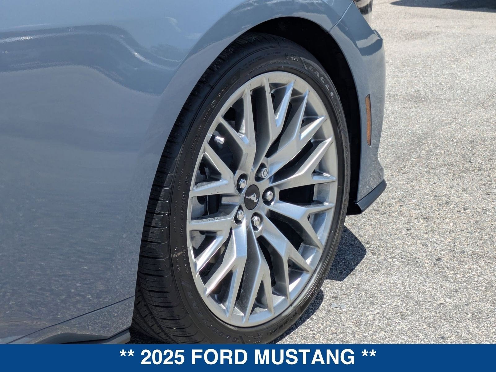 2025 Ford Mustang EcoBoost Premium