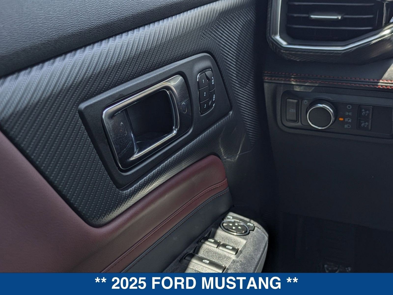 2025 Ford Mustang EcoBoost Premium