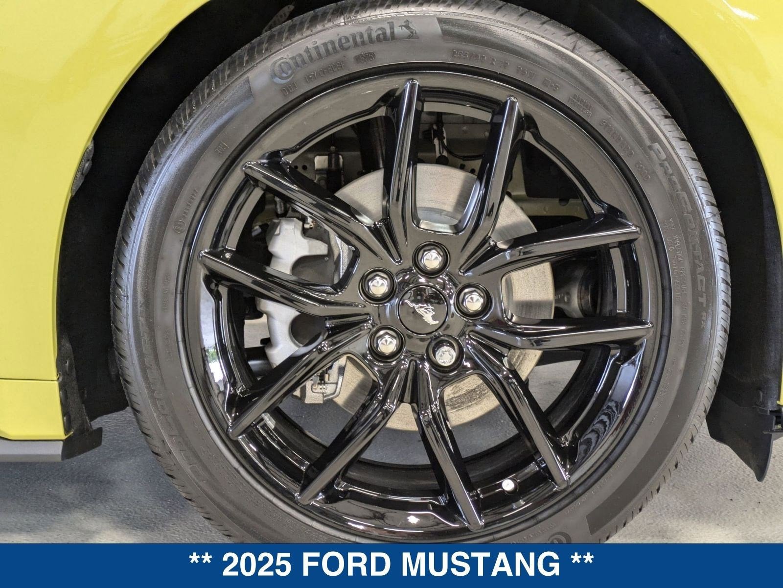 2025 Ford Mustang EcoBoost Premium