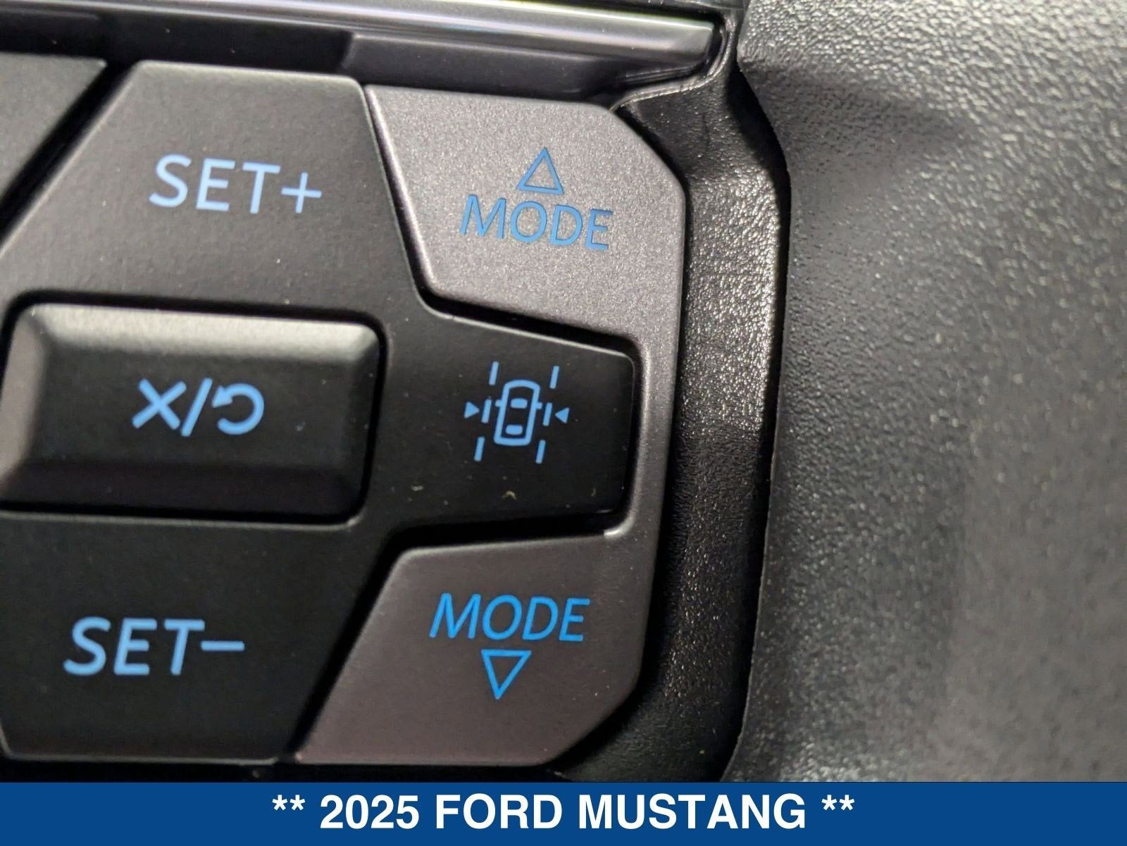 2025 Ford Mustang EcoBoost Premium