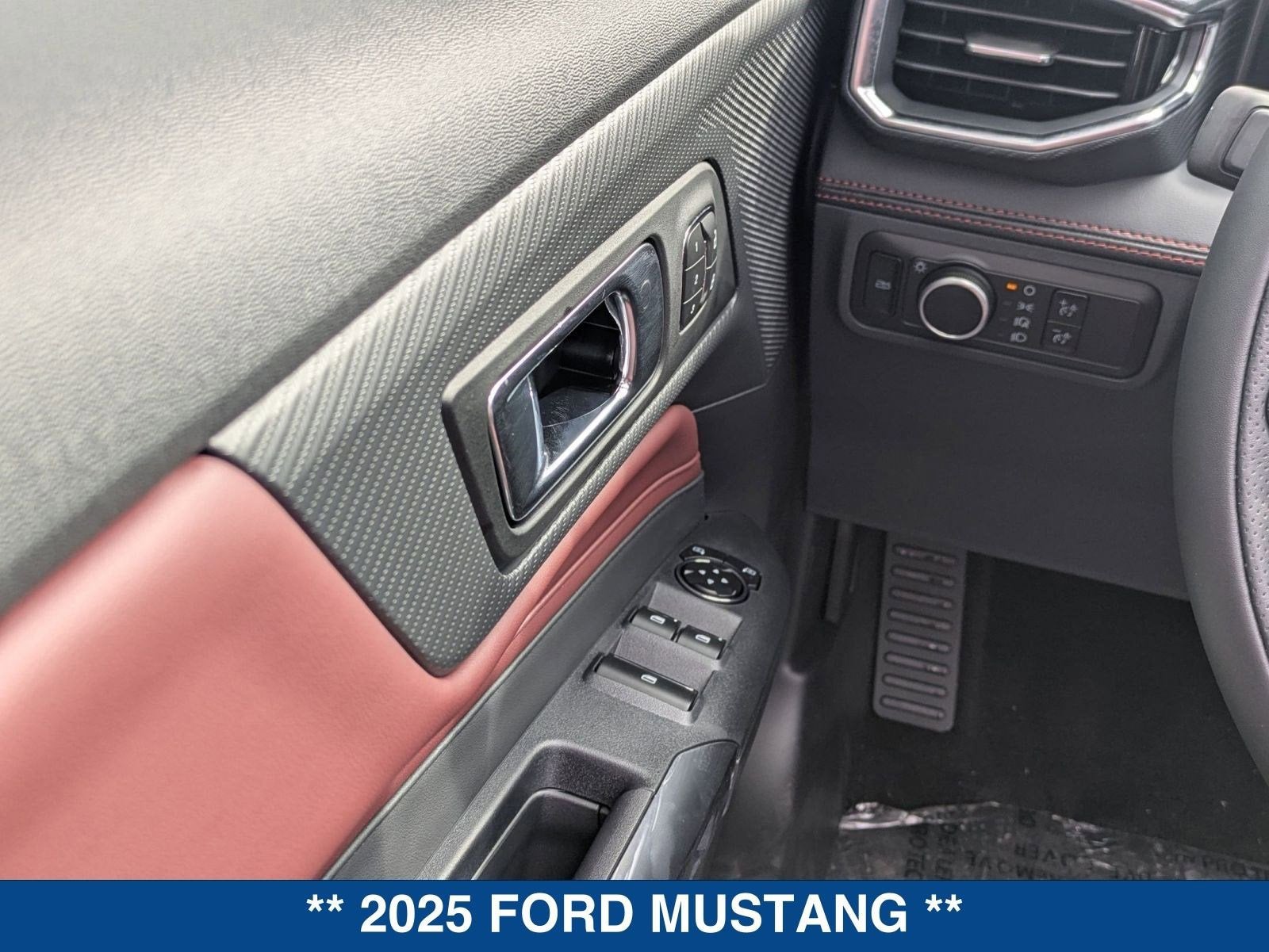 2025 Ford Mustang EcoBoost Premium