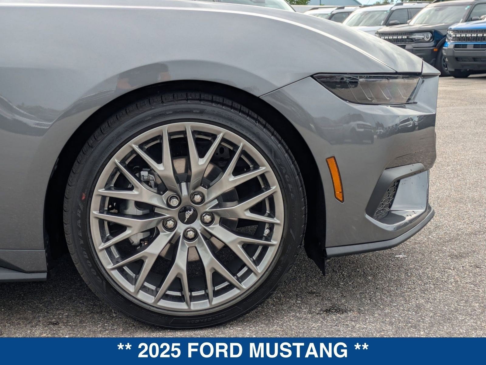 2025 Ford Mustang EcoBoost Premium