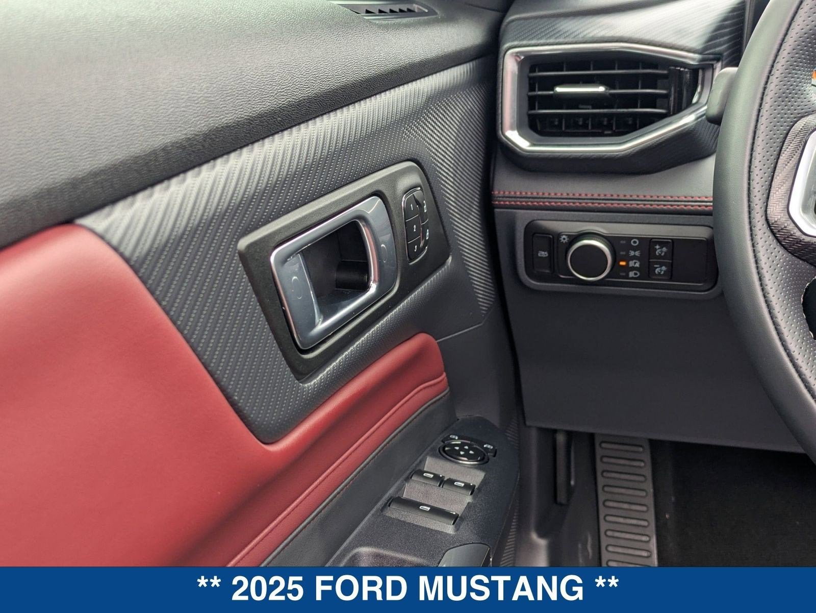 2025 Ford Mustang EcoBoost Premium