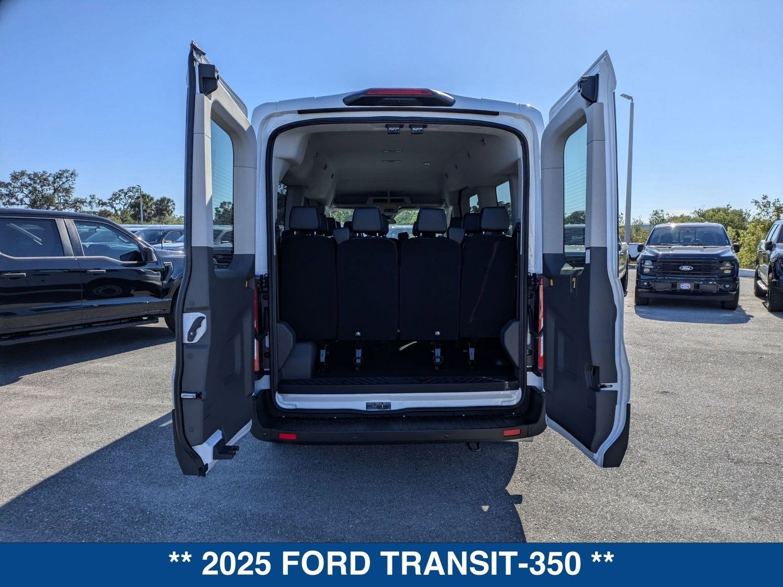 2025 Ford Transit-350 XL