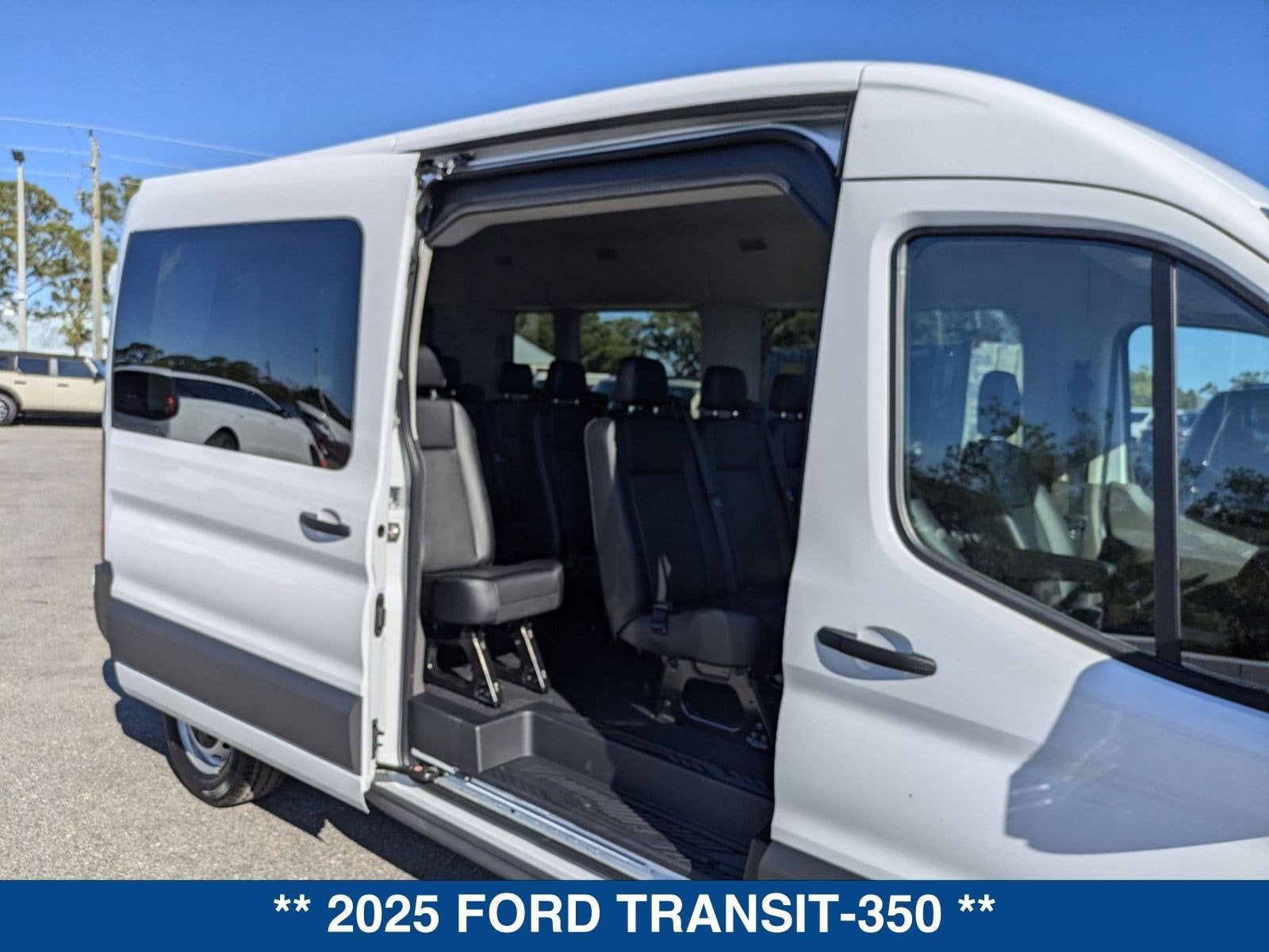 2025 Ford Transit-350 XL