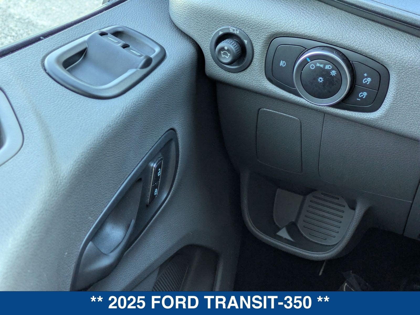 2025 Ford Transit-350 XLT