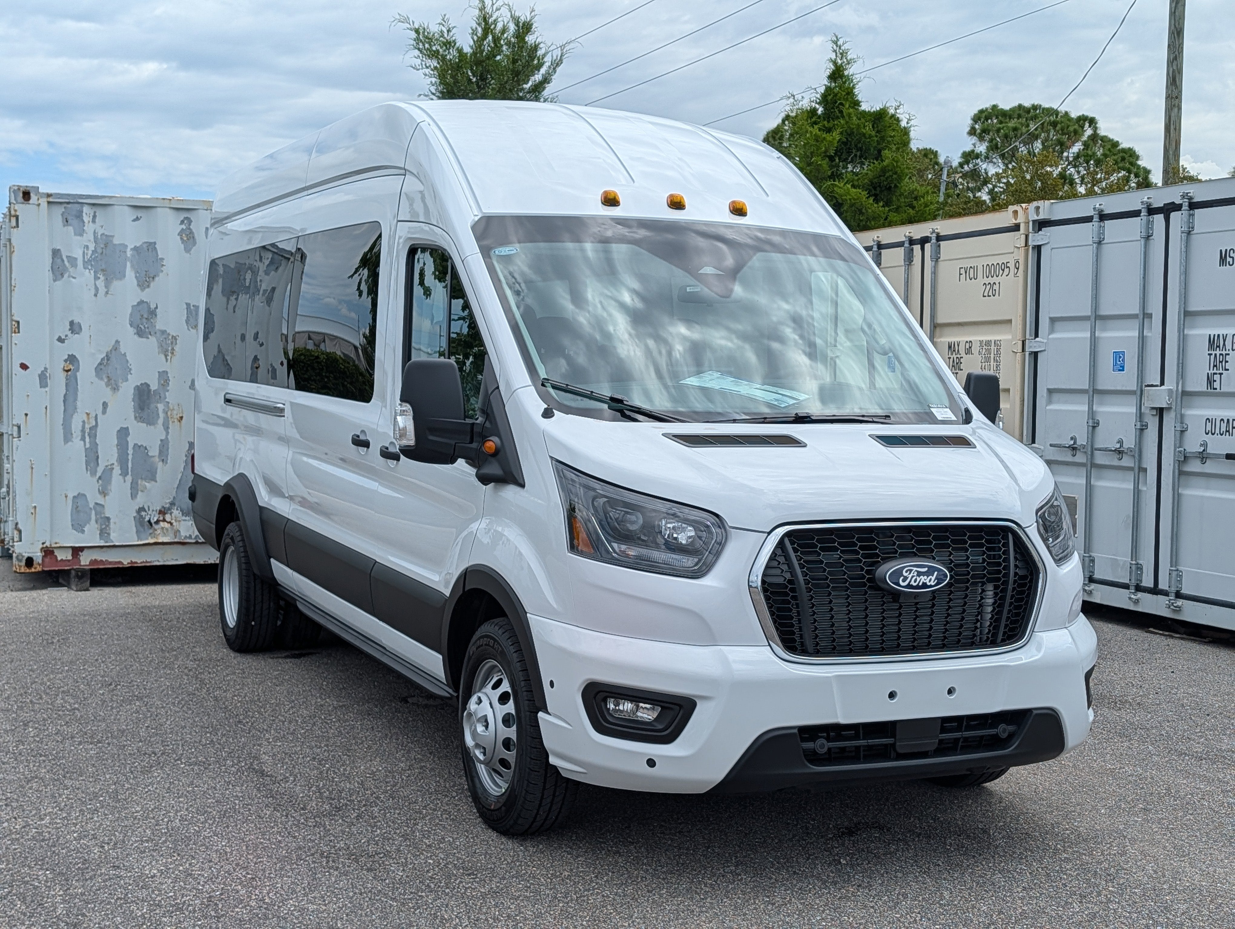 2026 Ford Transit-350 XLT