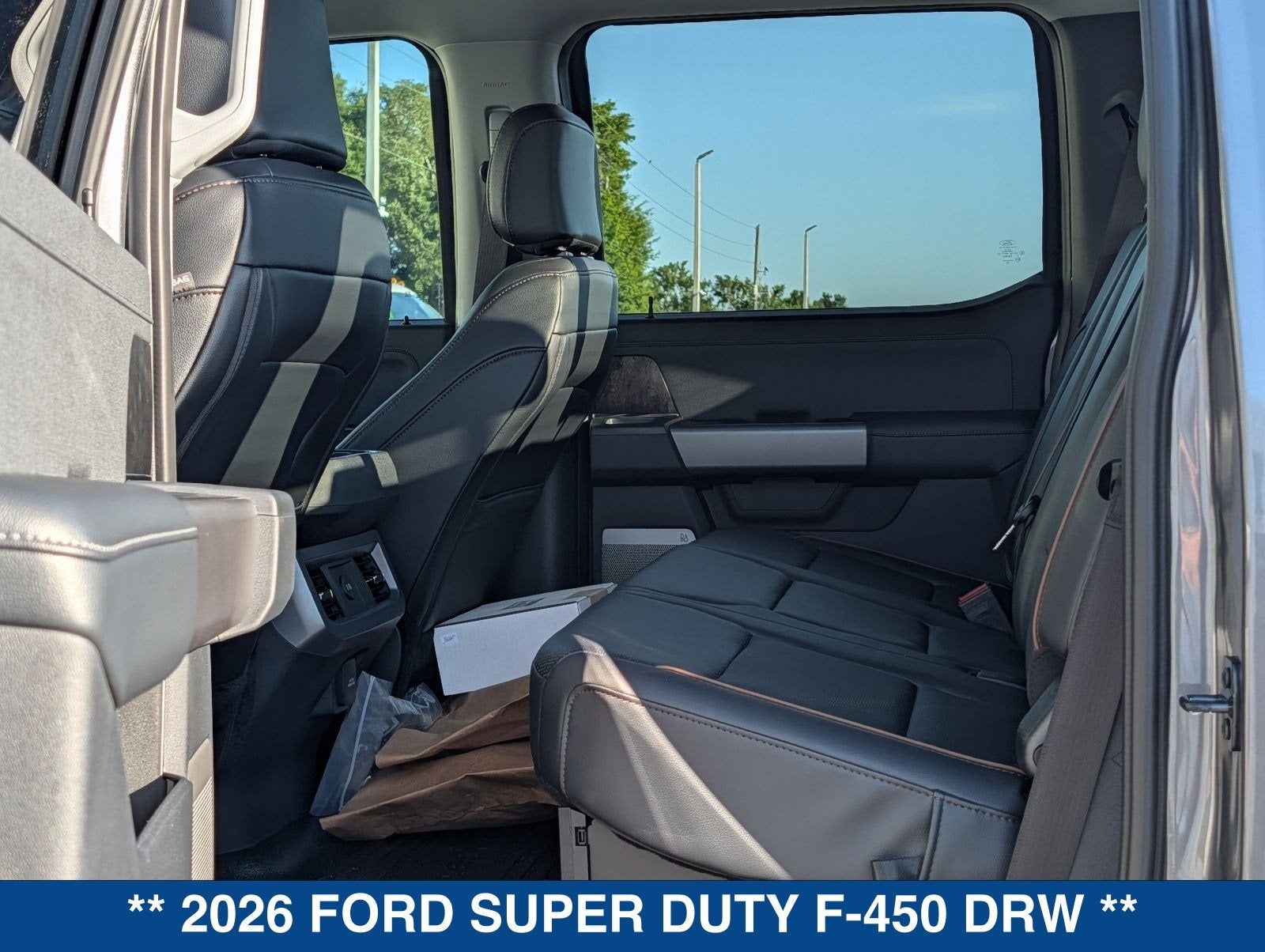 2026 Ford Super Duty F-450 DRW LARIAT