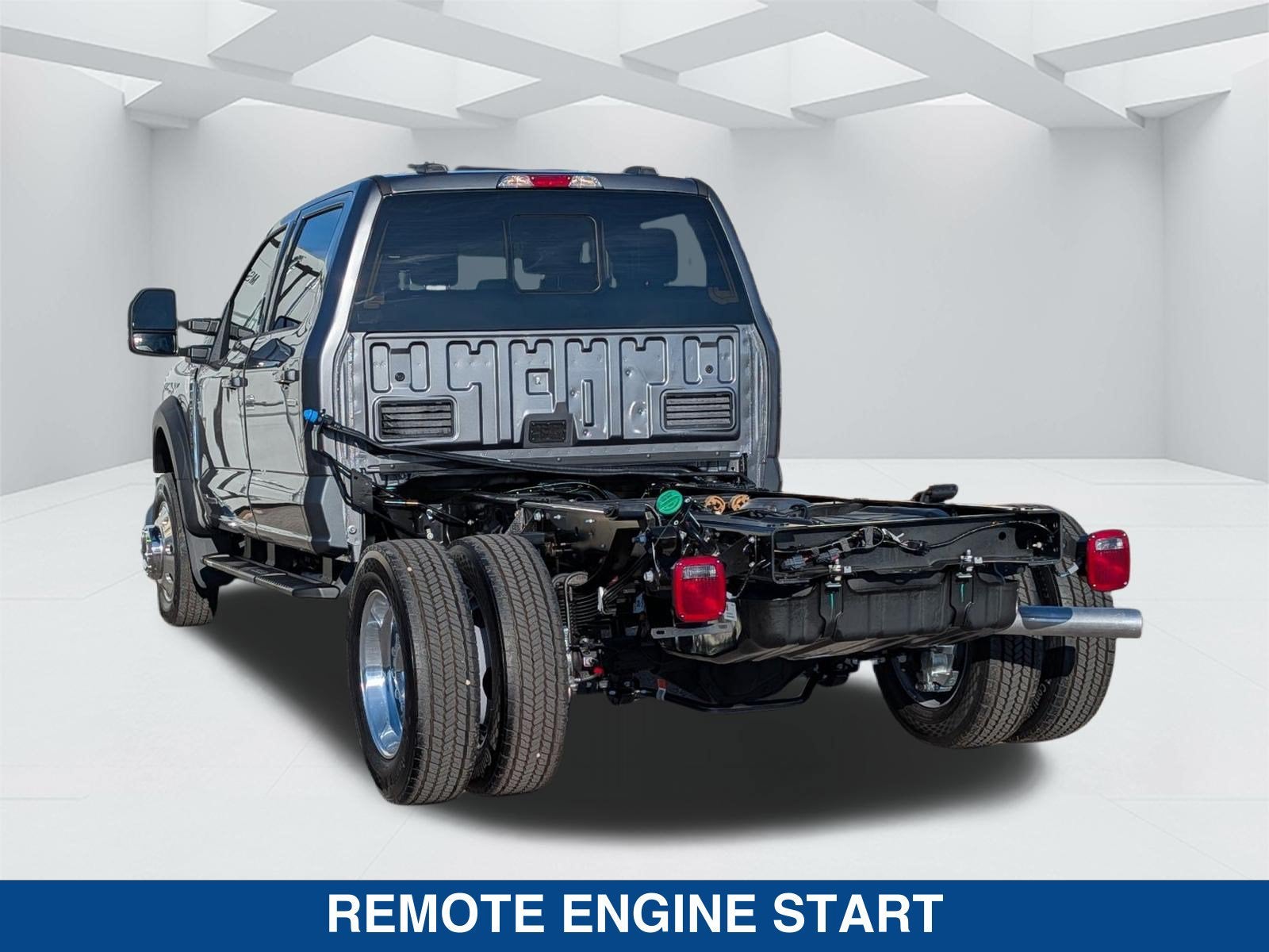 2026 Ford Super Duty F-450 DRW LARIAT