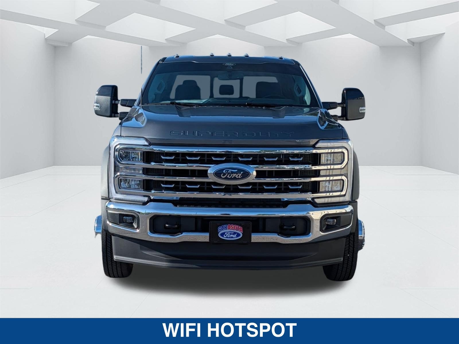 2026 Ford Super Duty F-450 DRW LARIAT