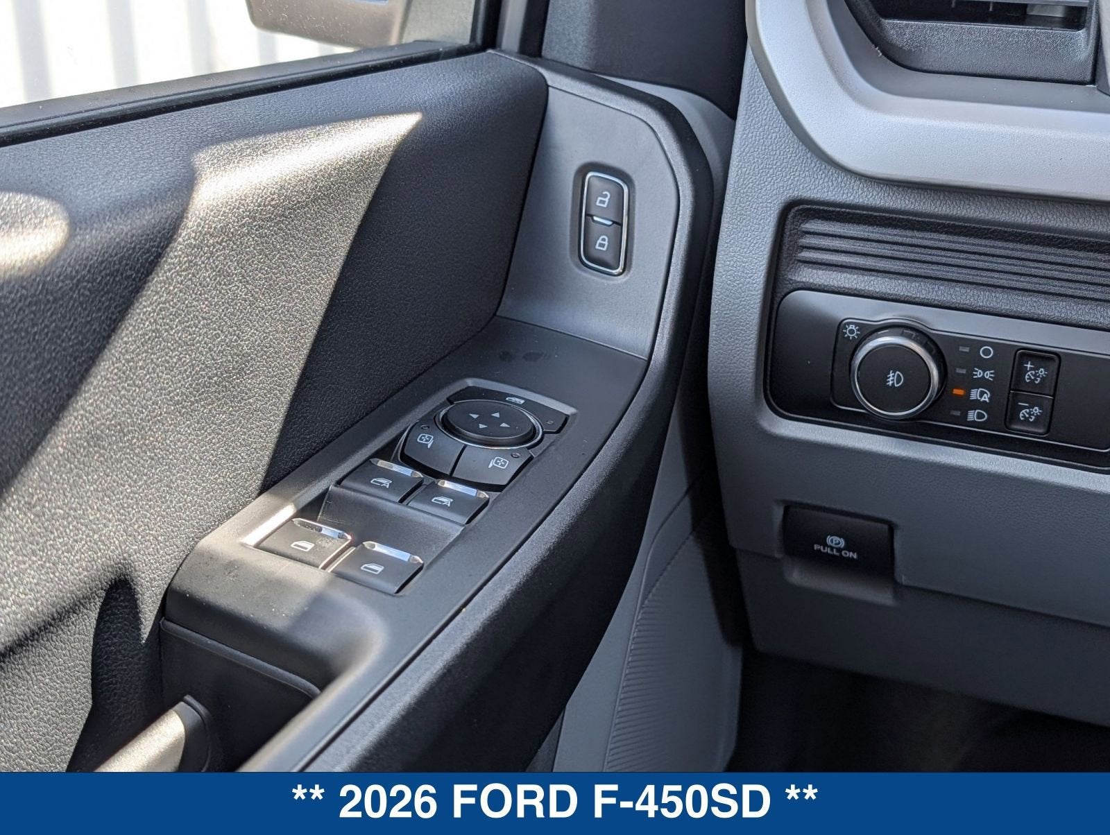 2026 Ford Super Duty F-450 DRW XL