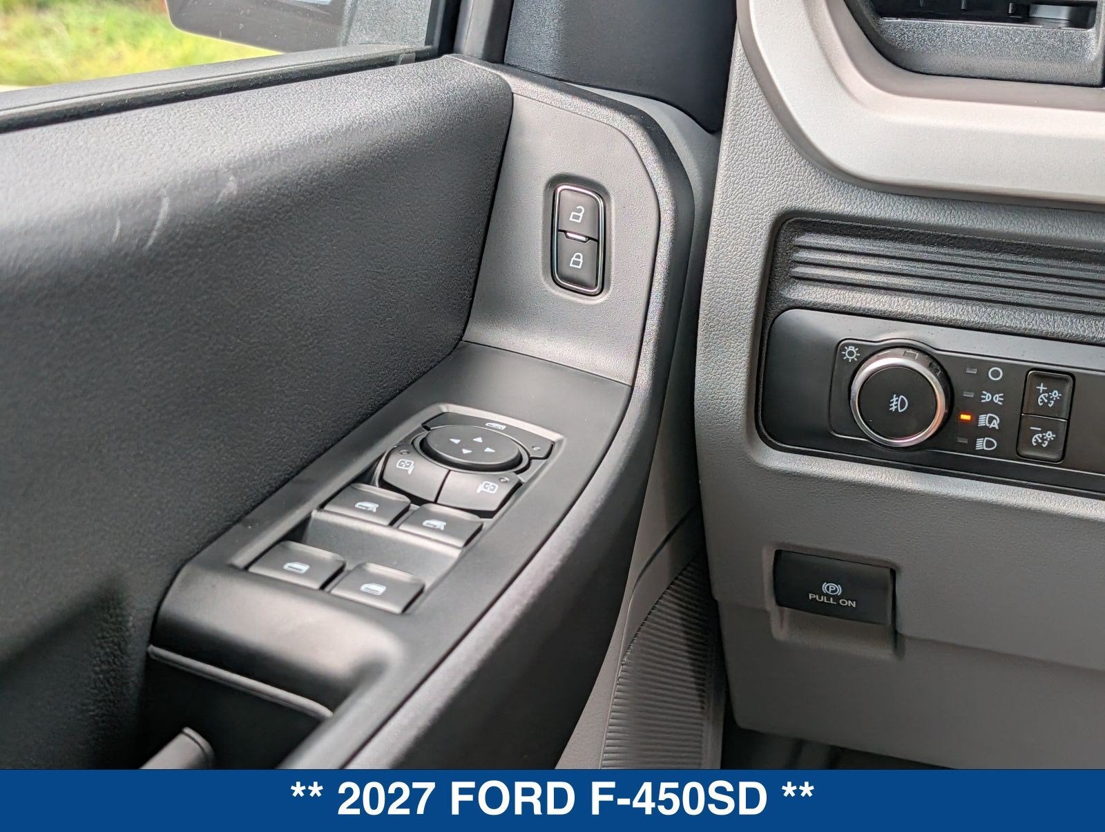 2027 Ford F-450SD XL