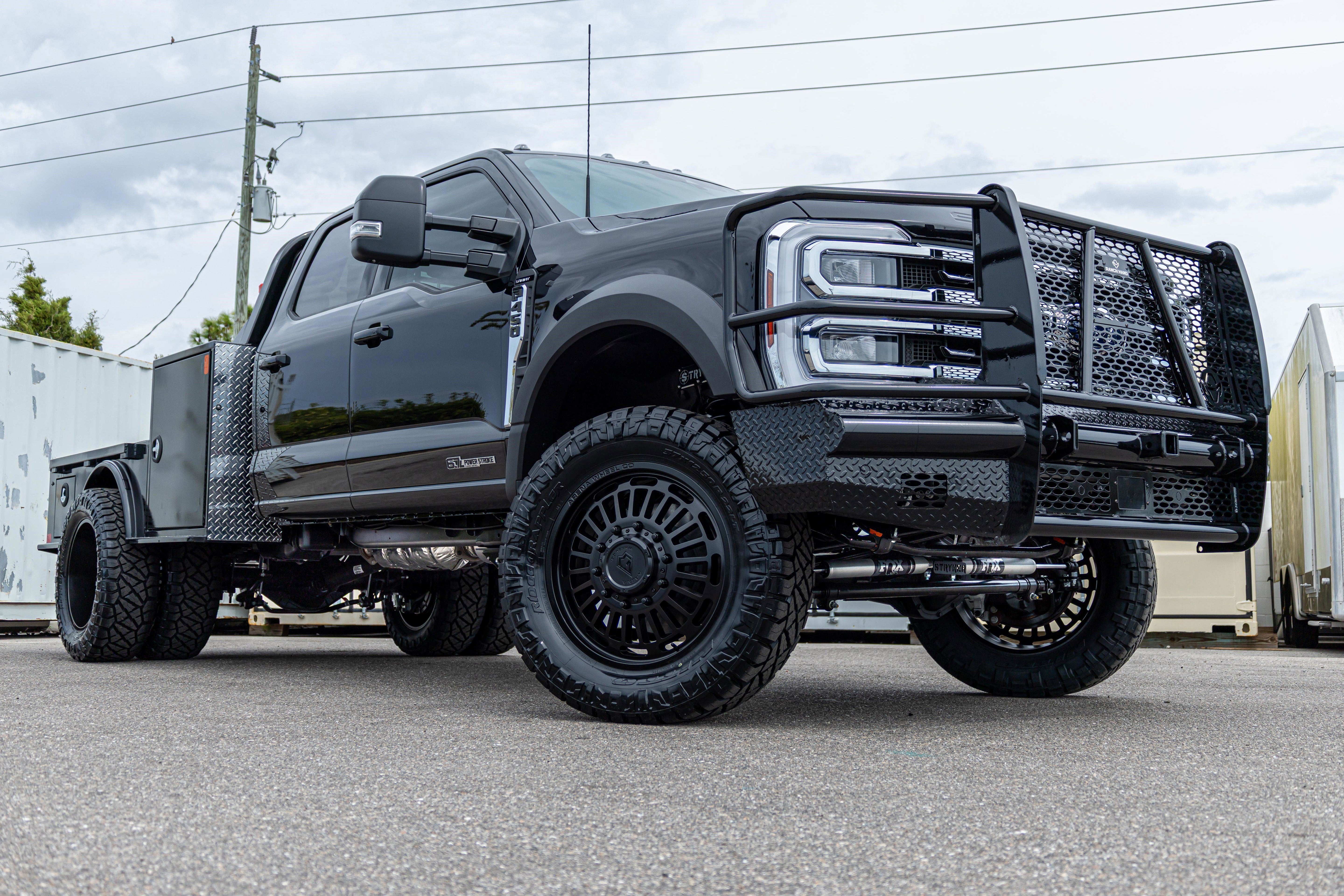 2026 Ford Super Duty F-450 DRW LARIAT