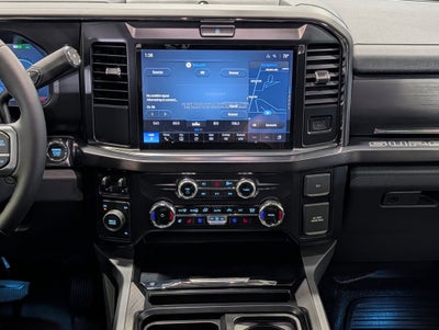 2026 Ford Super Duty F-450 DRW LARIAT