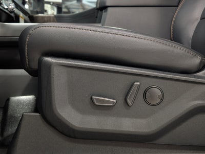 2026 Ford Super Duty F-450 DRW LARIAT