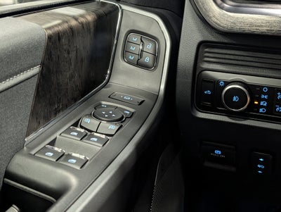 2026 Ford Super Duty F-450 DRW LARIAT