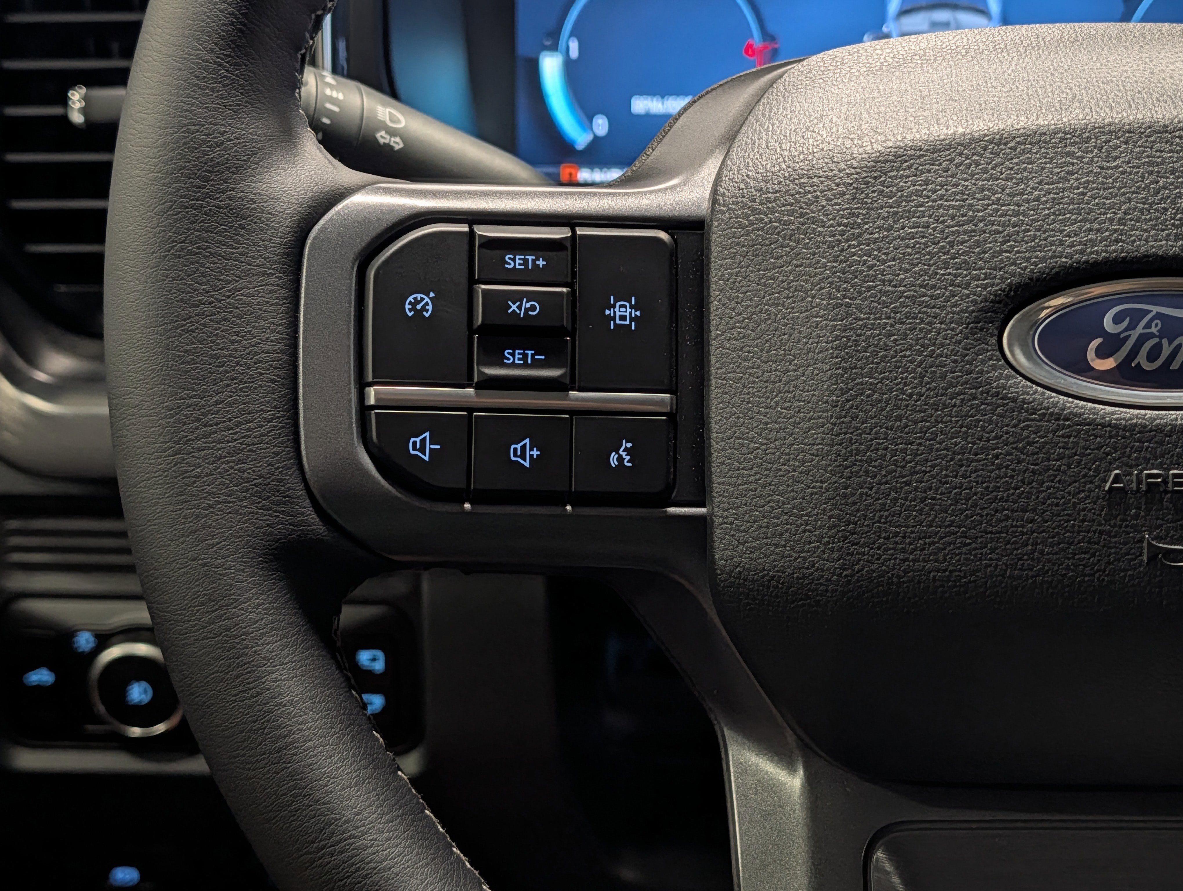 2026 Ford Super Duty F-450 DRW LARIAT