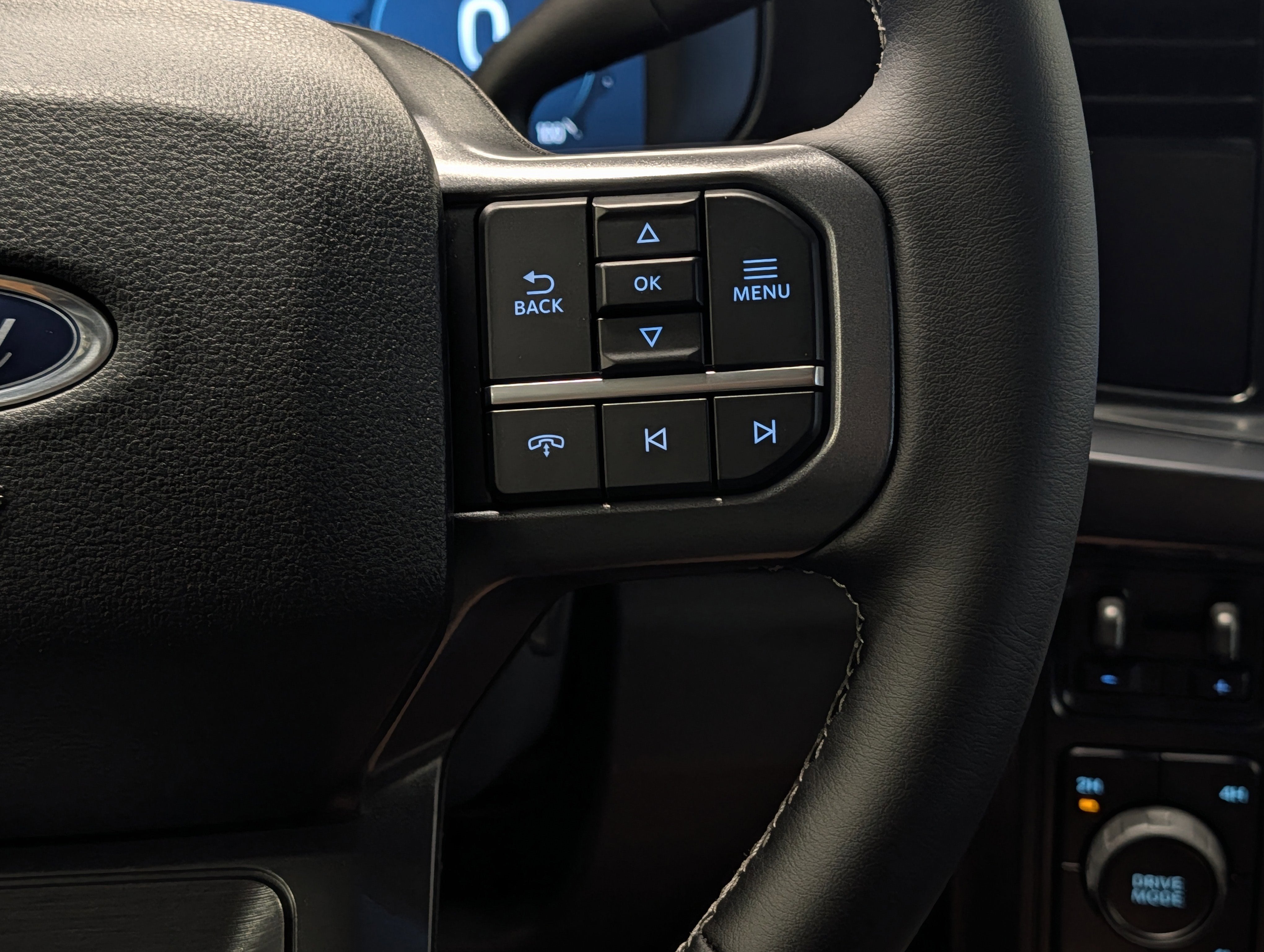 2026 Ford Super Duty F-450 DRW LARIAT