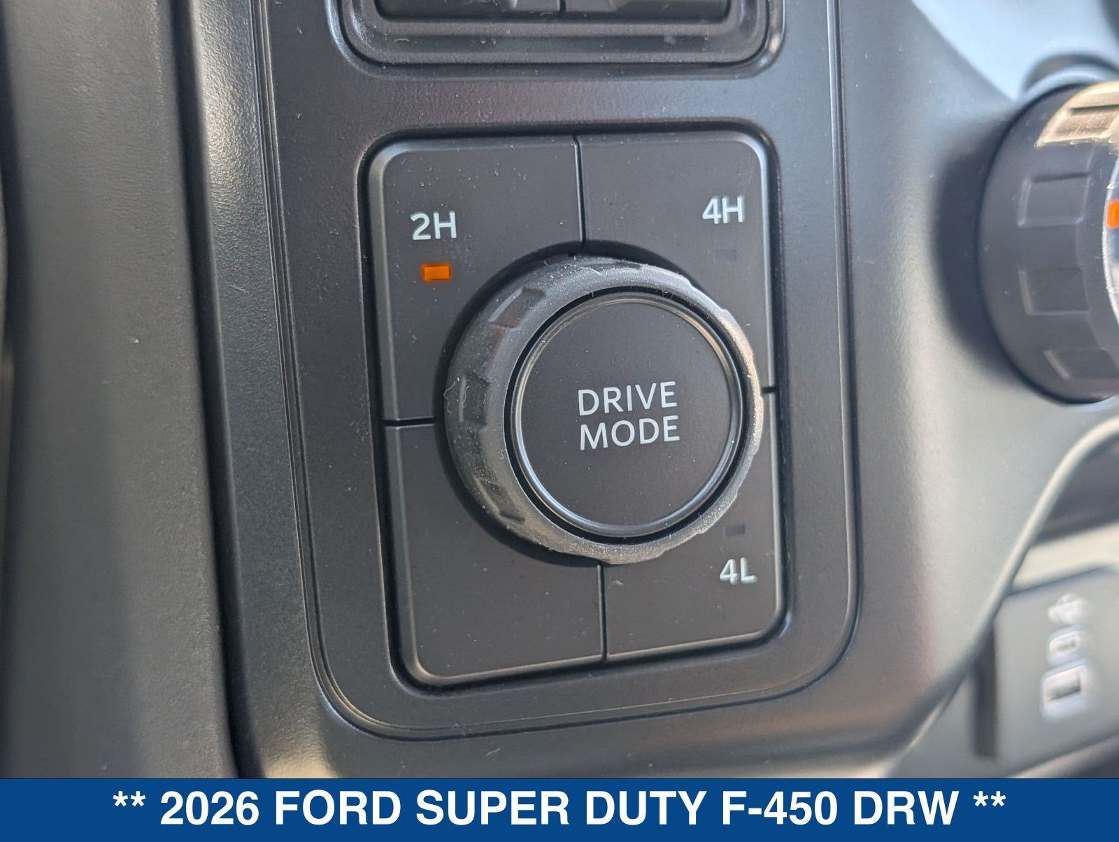 2026 Ford Super Duty F-450 DRW XL