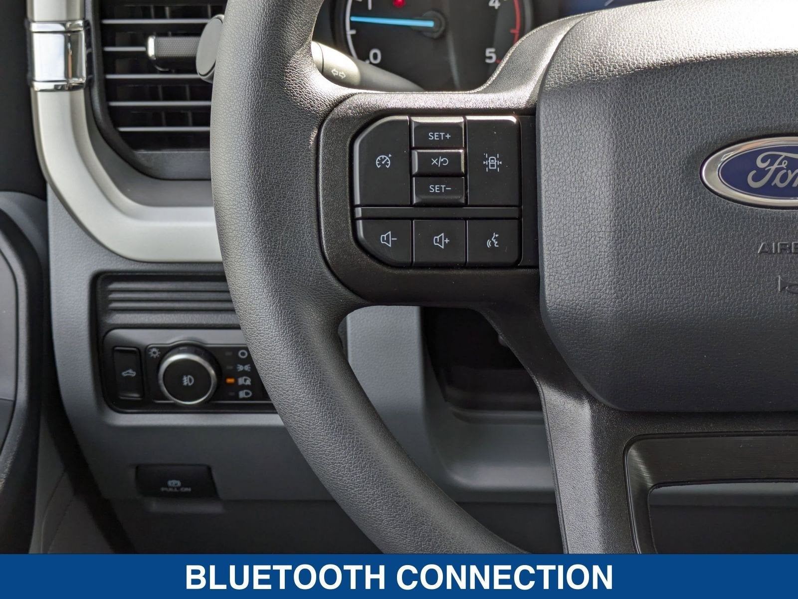 2025 Ford F-550SD XL