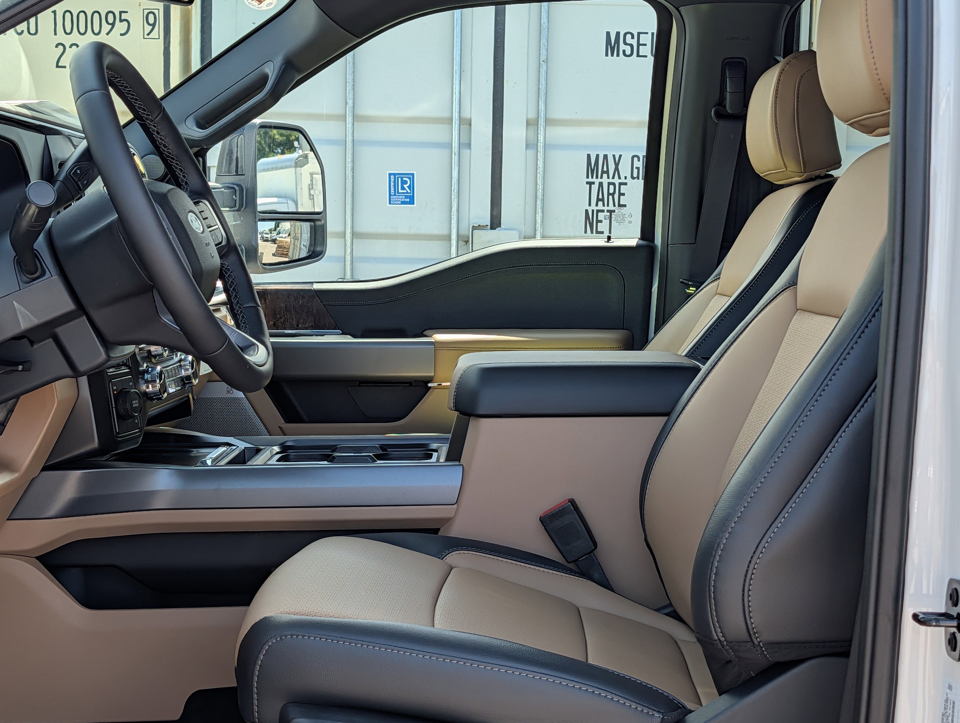 2026 Ford F-550SD Lariat