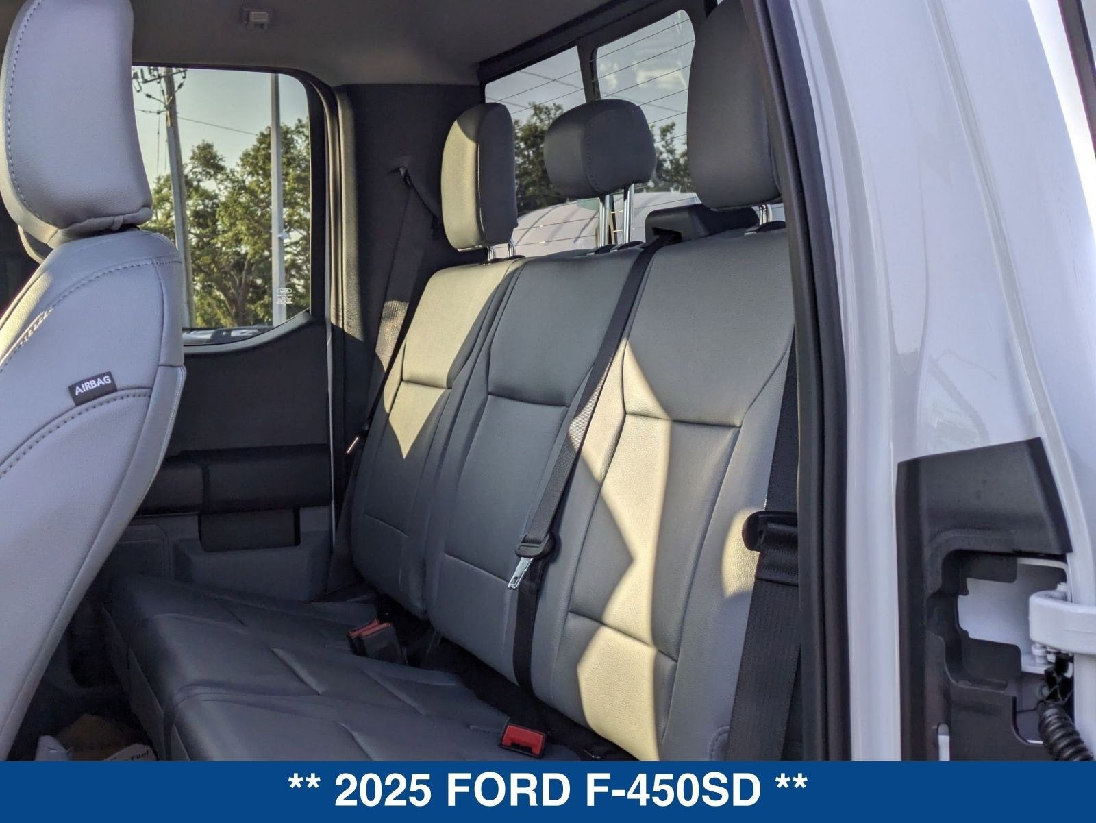 2025 Ford F-450SD XL
