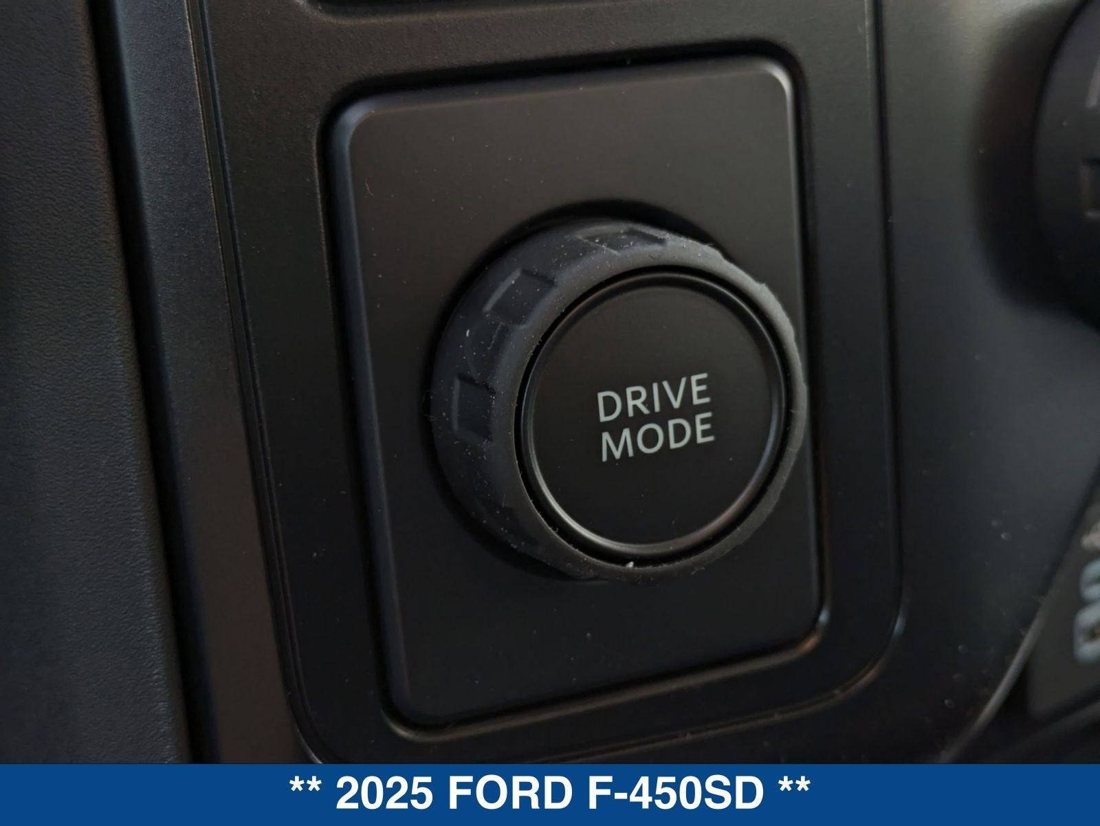 2025 Ford F-450SD XL