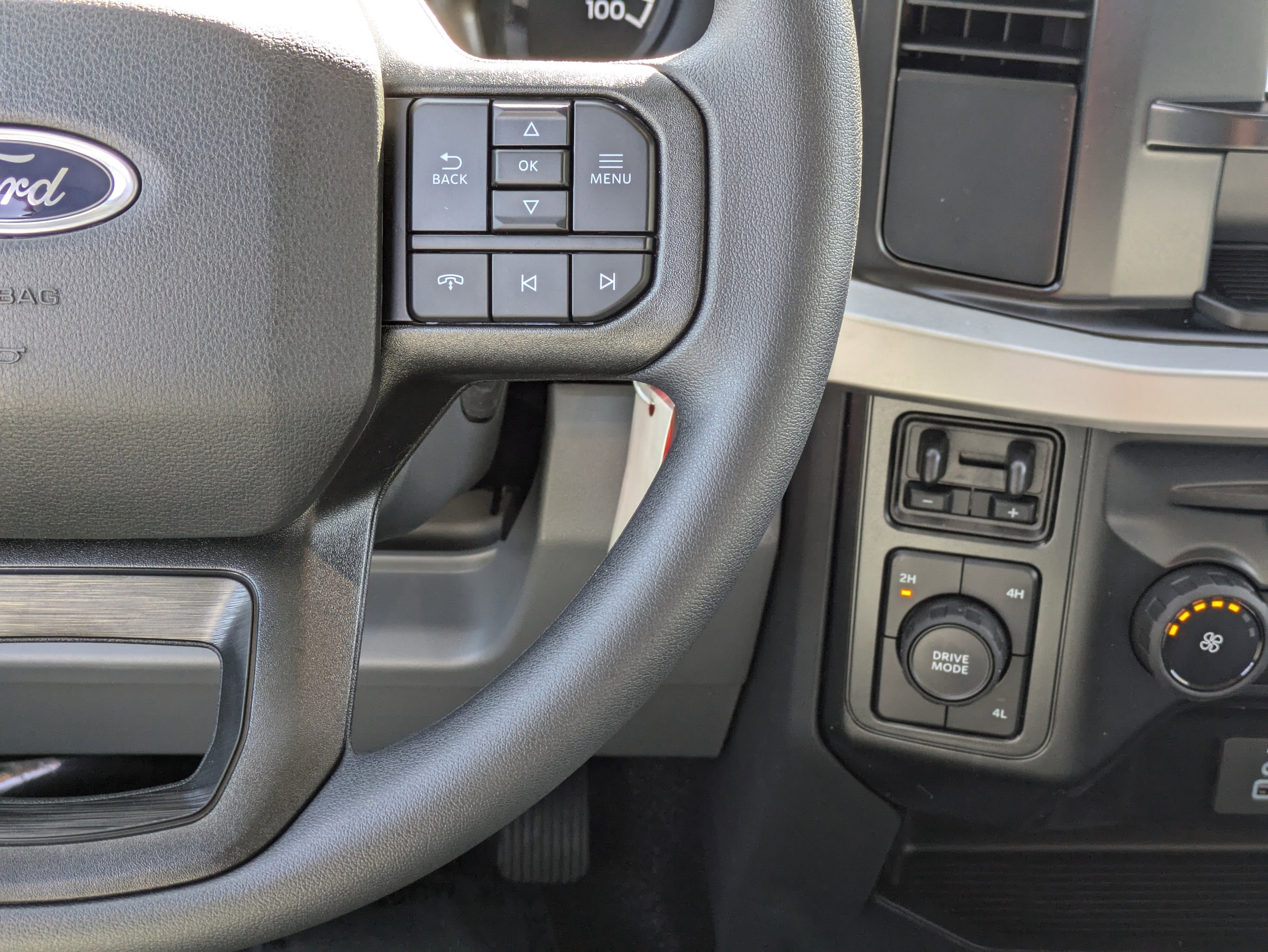 2025 Ford F-450SD XL