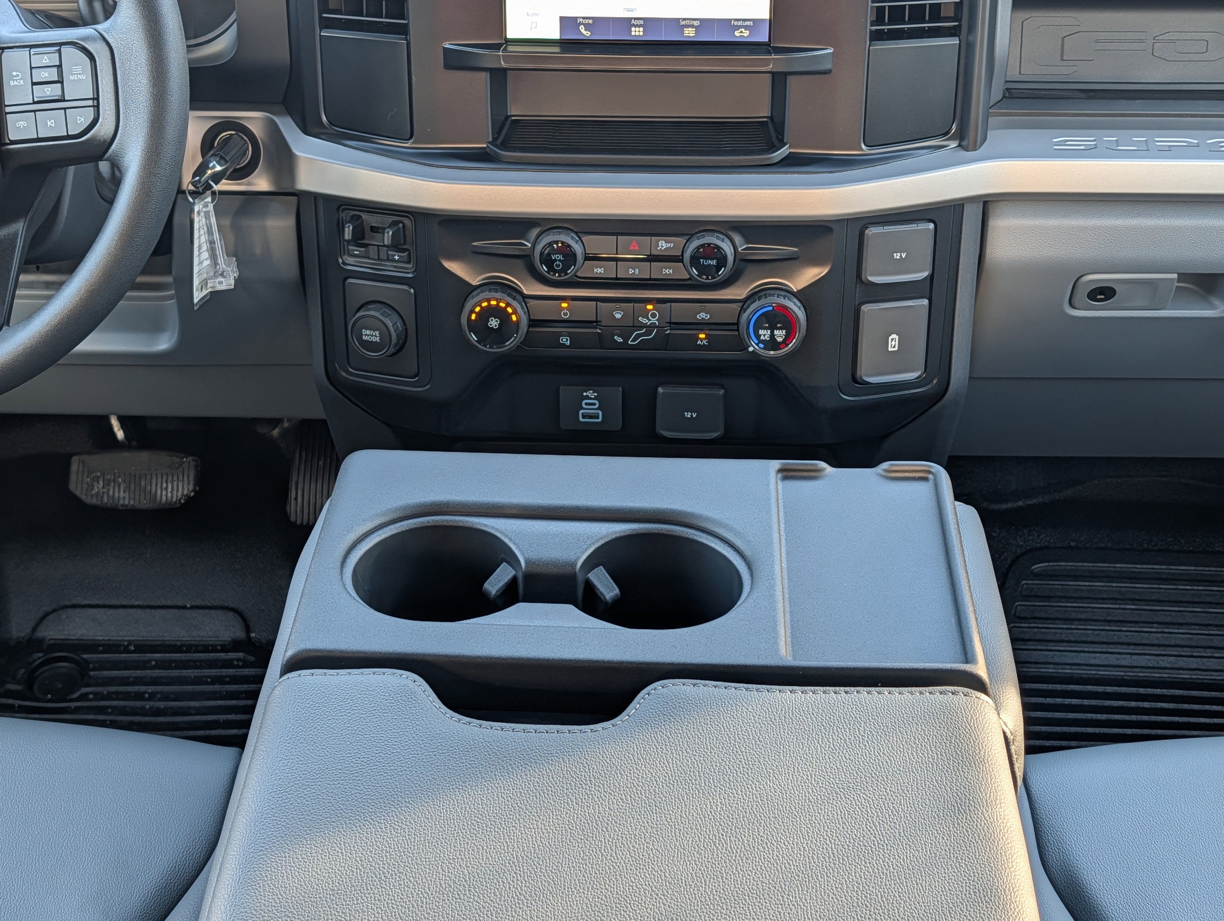 2026 Ford SUPER DUTY F-250 XL