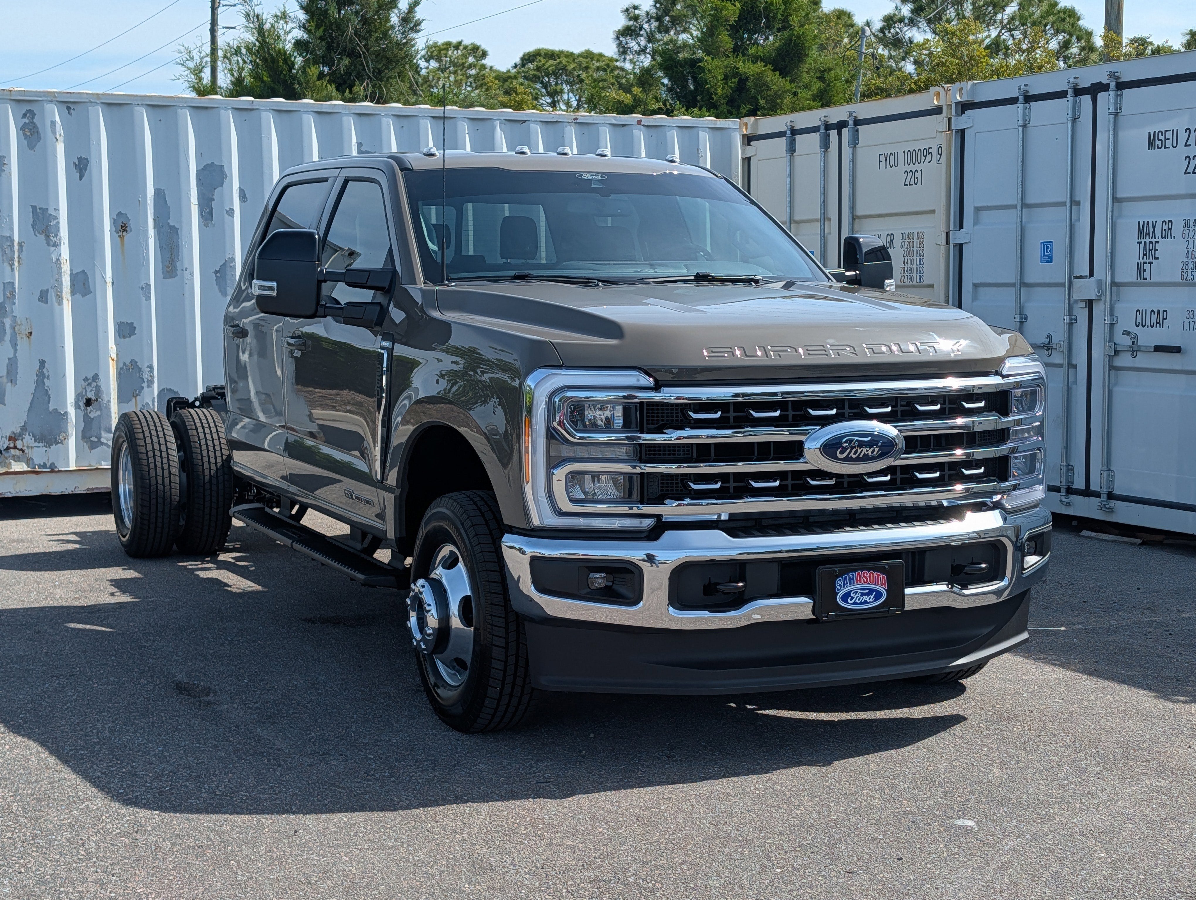 2026 Ford F-350SD Lariat