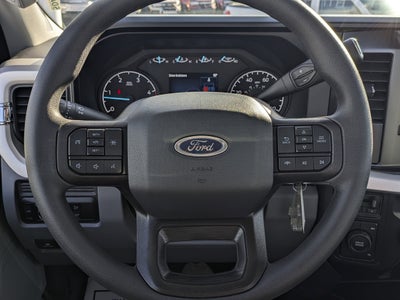 2025 Ford Super Duty F-600 DRW XL