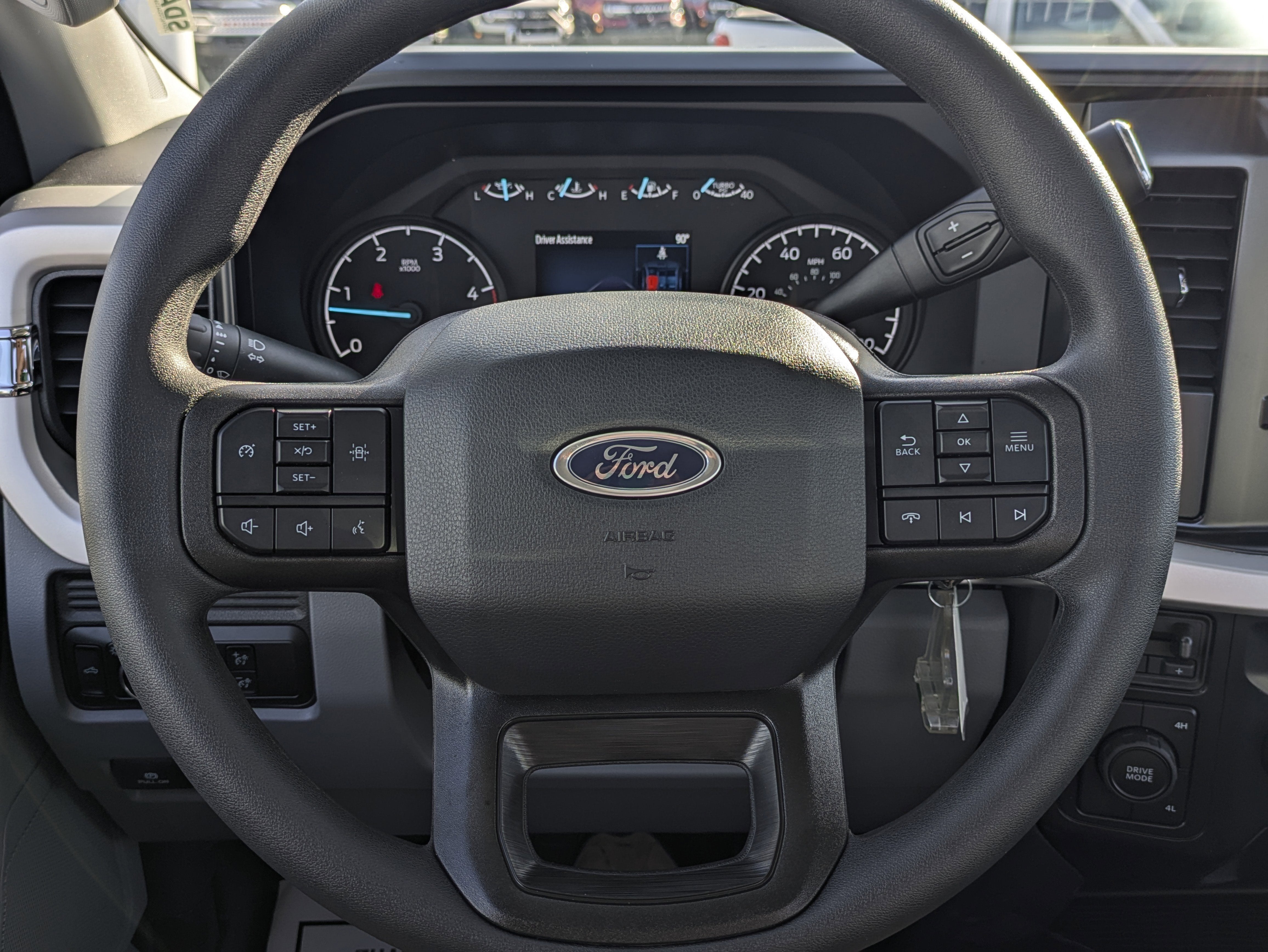 2025 Ford Super Duty F-600 DRW XL