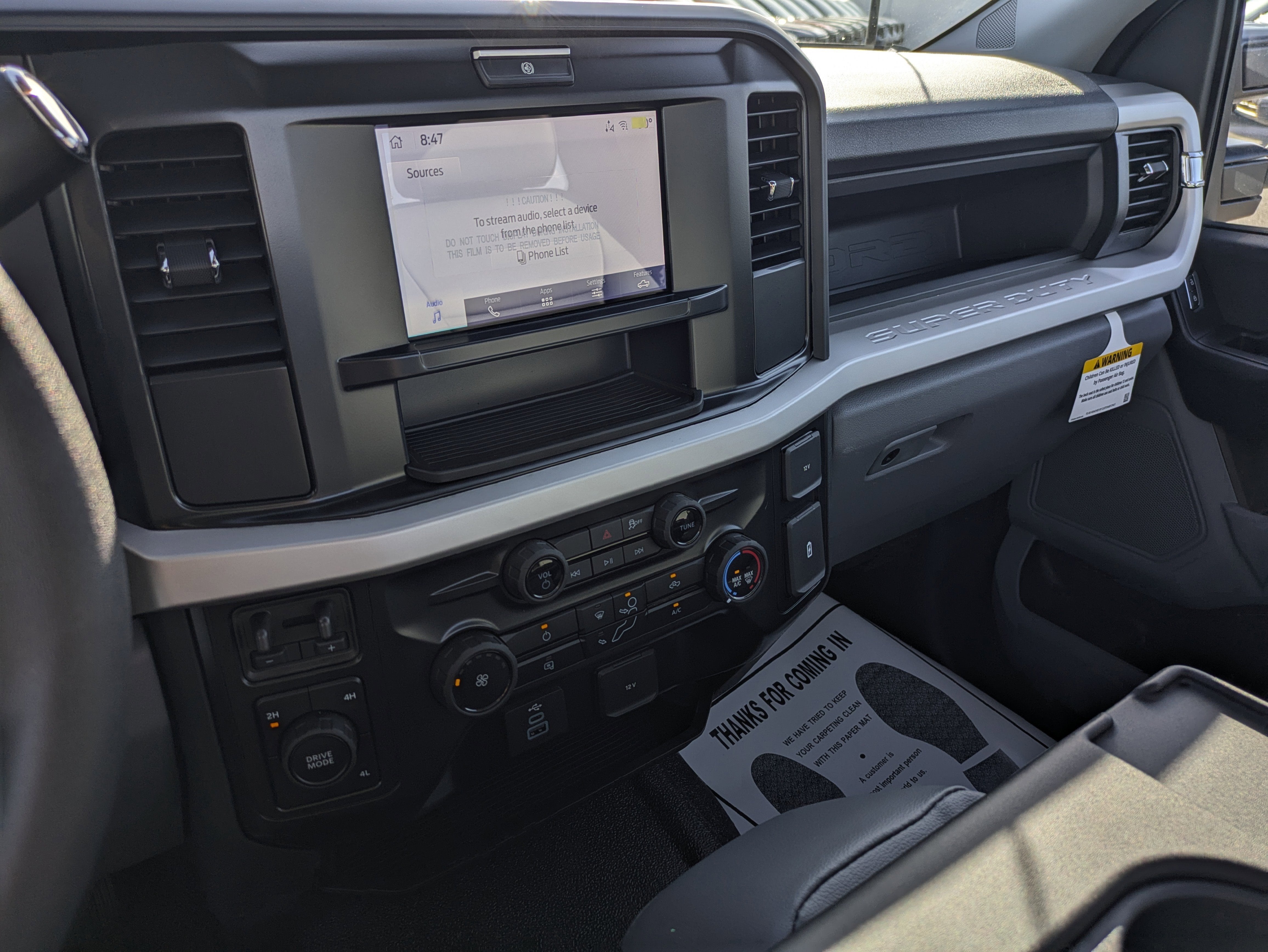 2025 Ford Super Duty F-600 DRW XL