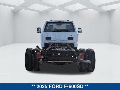 2025 Ford Super Duty F-600 DRW XL