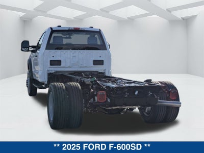 2025 Ford Super Duty F-600 DRW XL