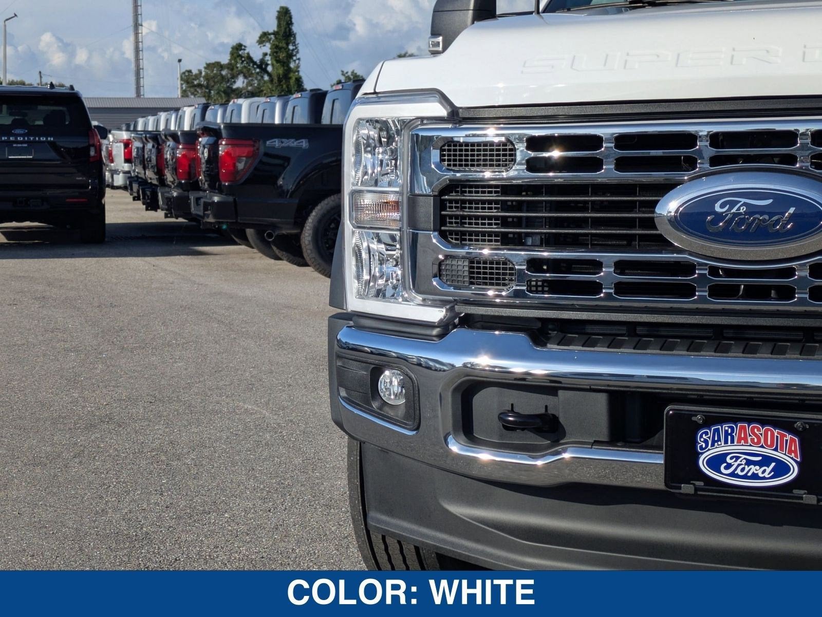 2025 Ford Super Duty F-600 DRW XL