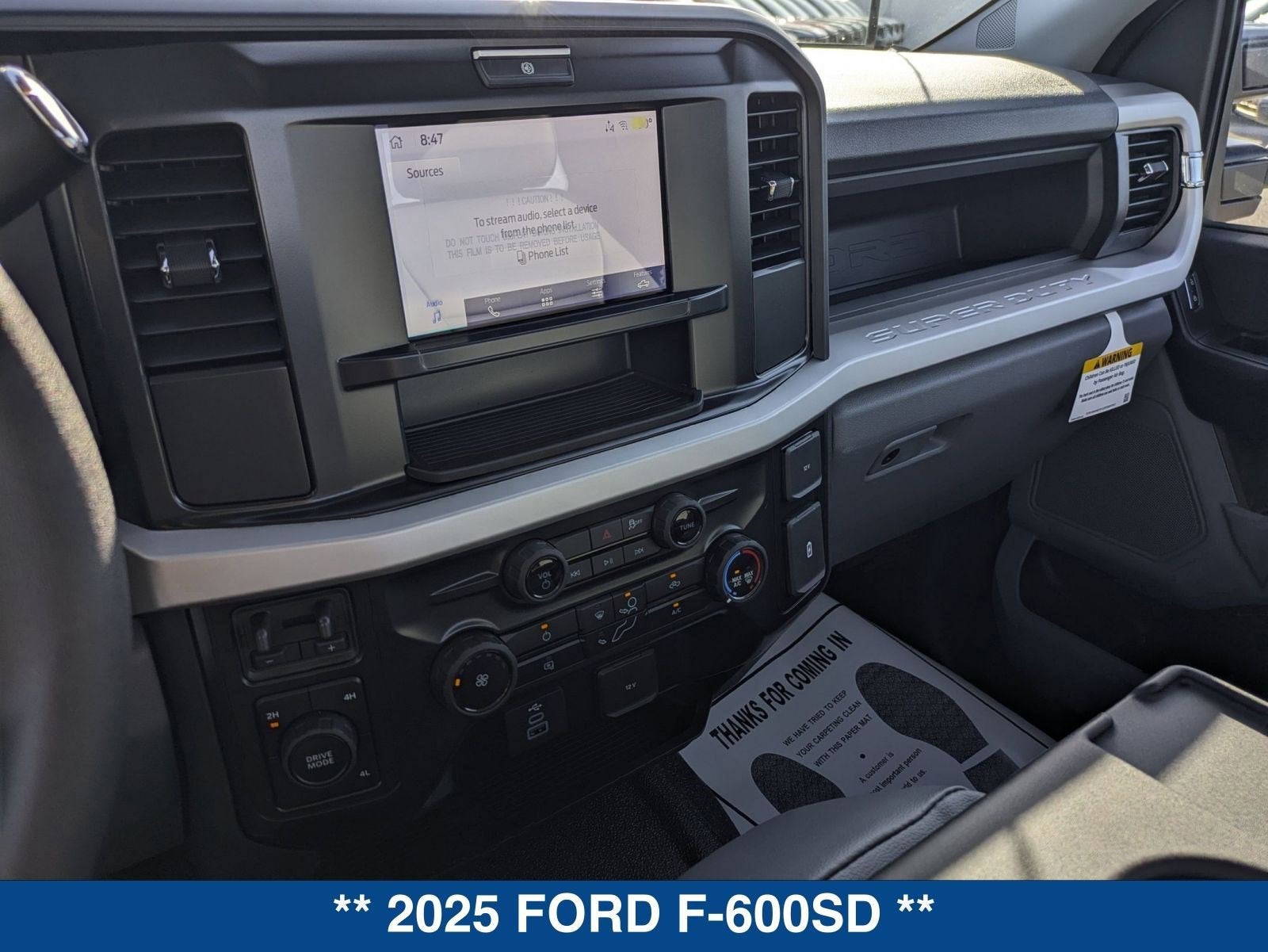 2025 Ford F-600SD XL