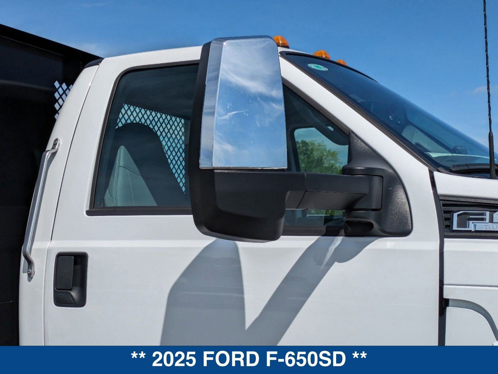 2025 Ford F-650SD F-650 SD Gas Straight Frame