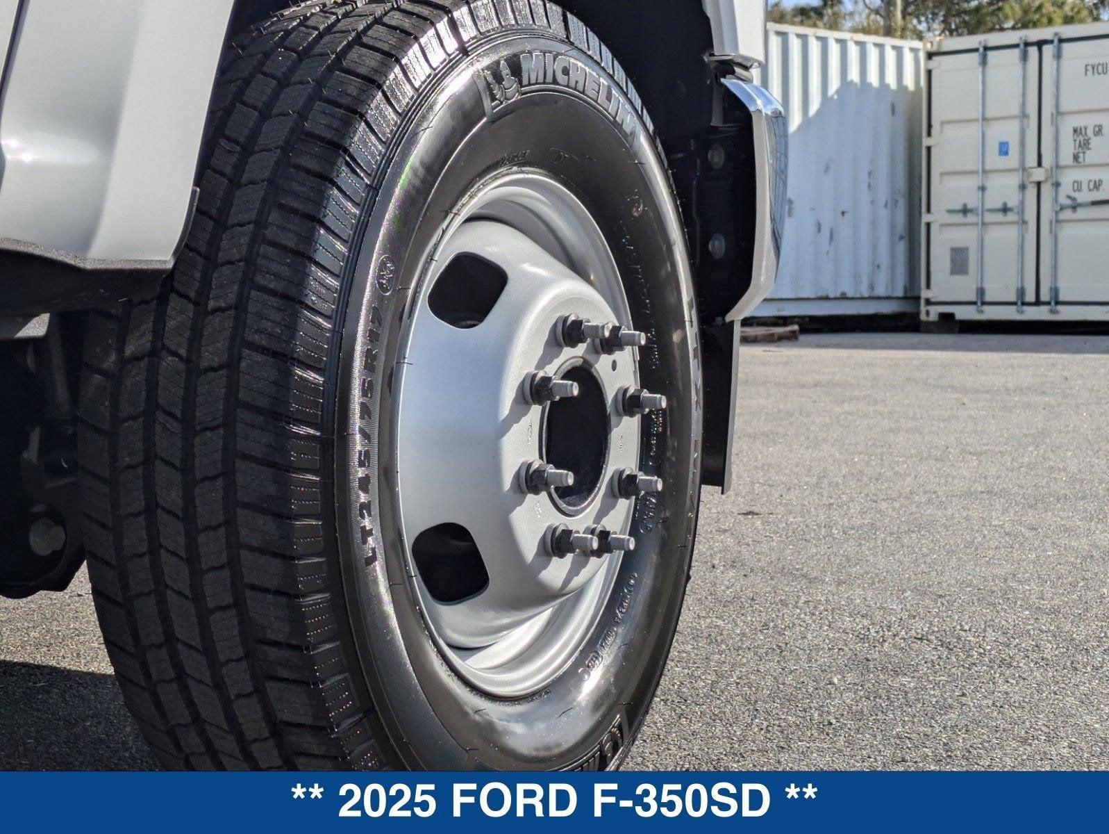 2025 Ford Super Duty F-350 DRW XL