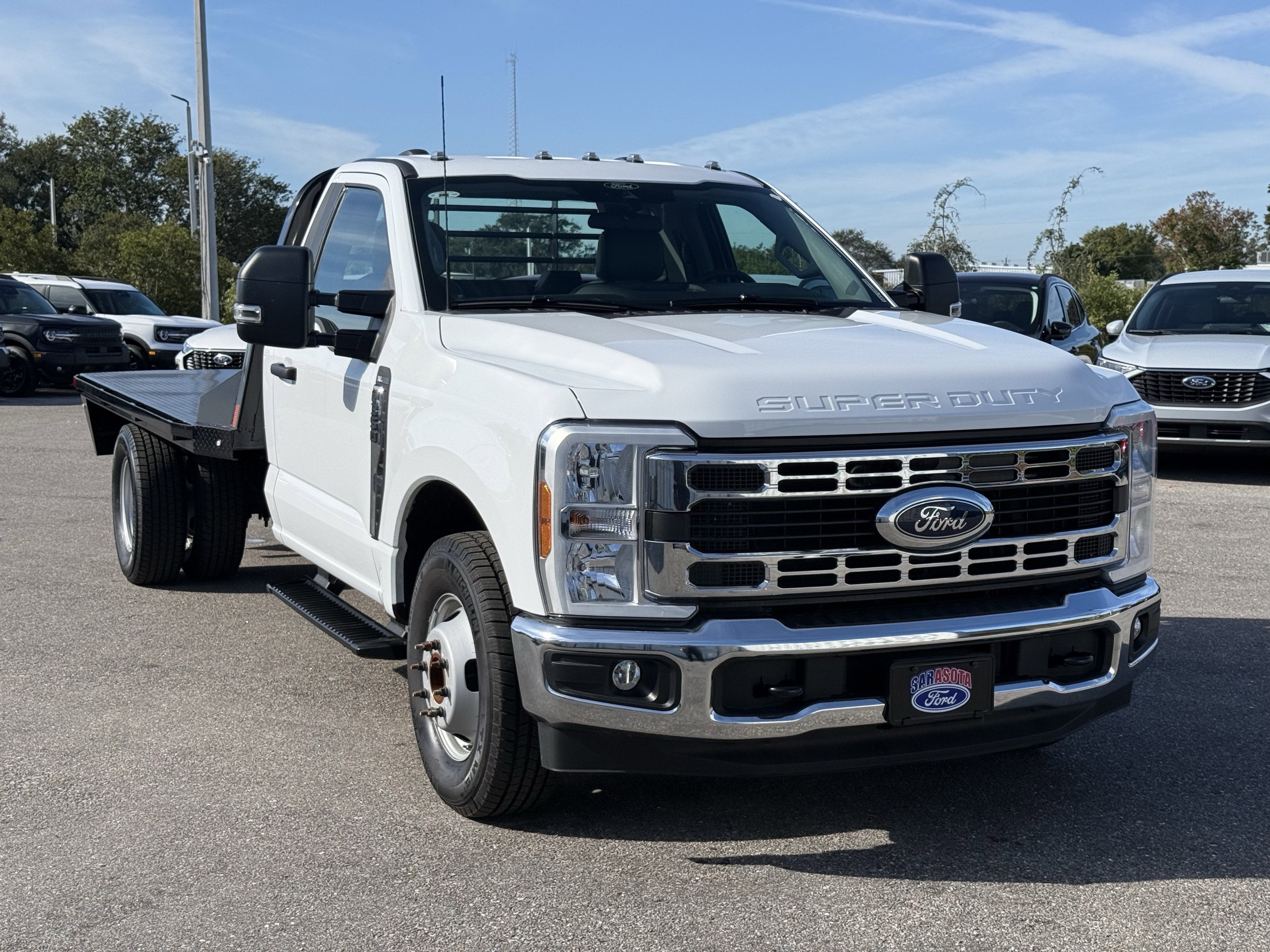 2025 Ford Super Duty F-350 DRW XL
