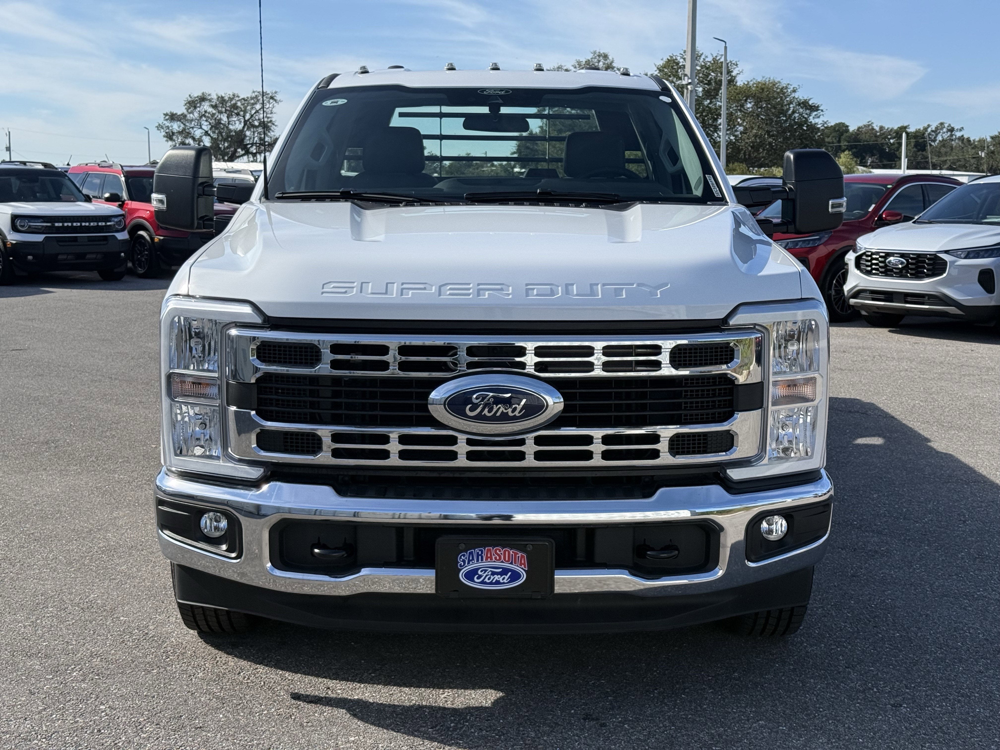 2025 Ford Super Duty F-350 DRW XL