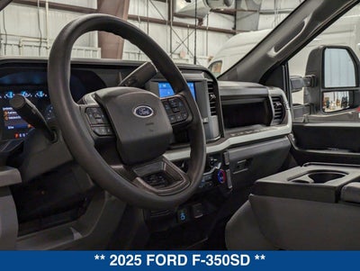 2025 Ford Super Duty F-350 DRW XL
