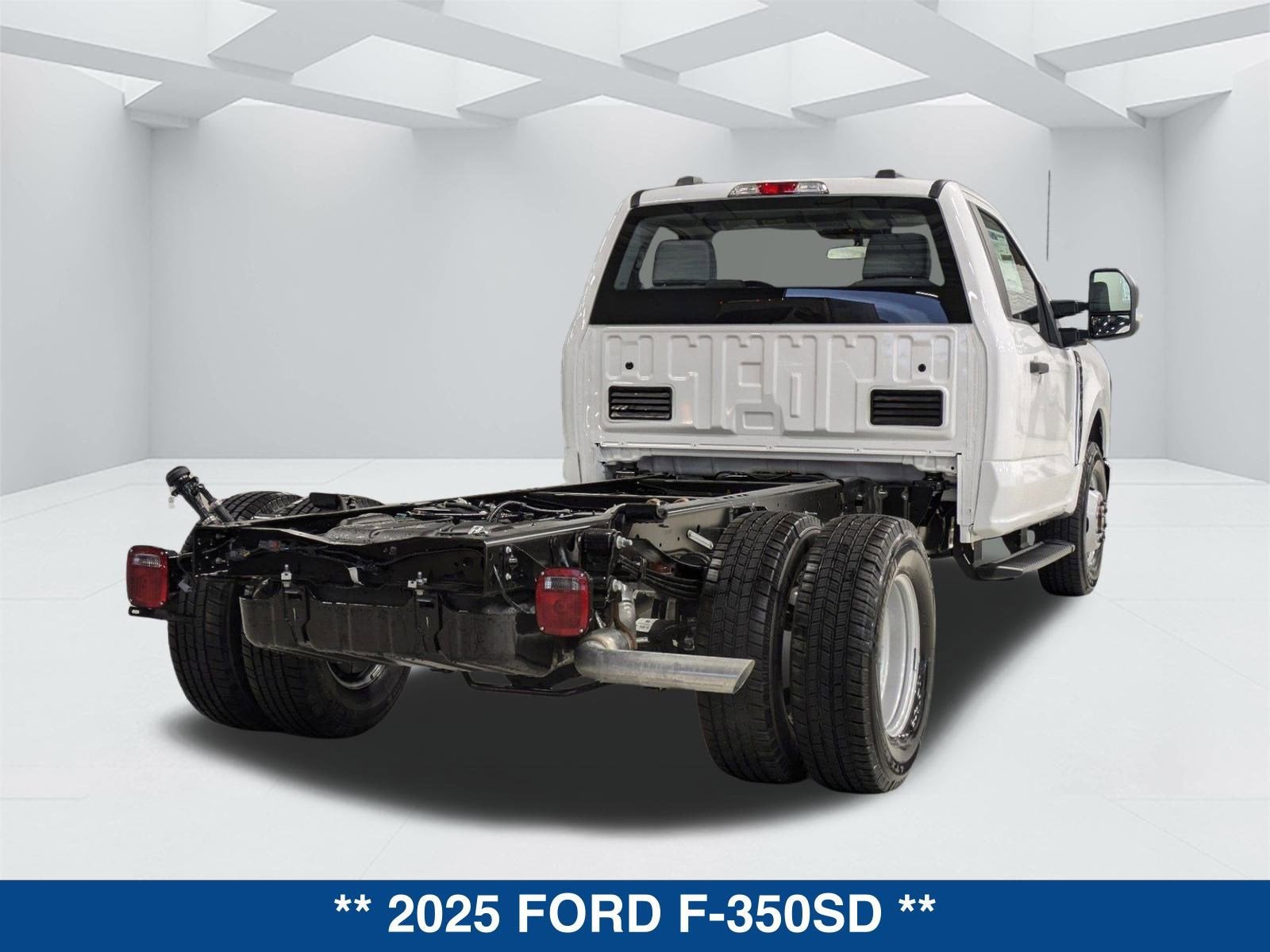 2025 Ford Super Duty F-350 DRW XL