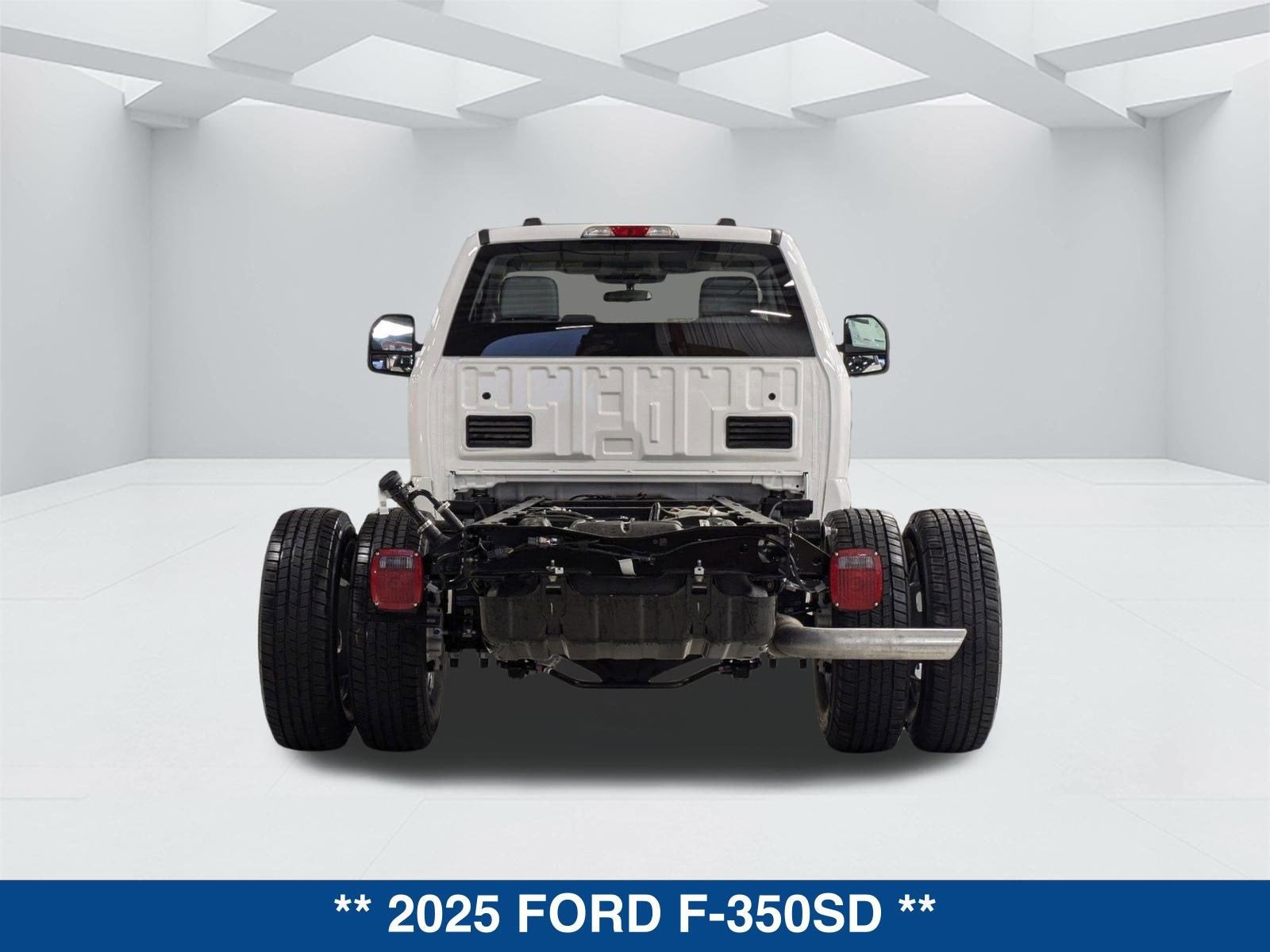 2025 Ford Super Duty F-350 DRW XL