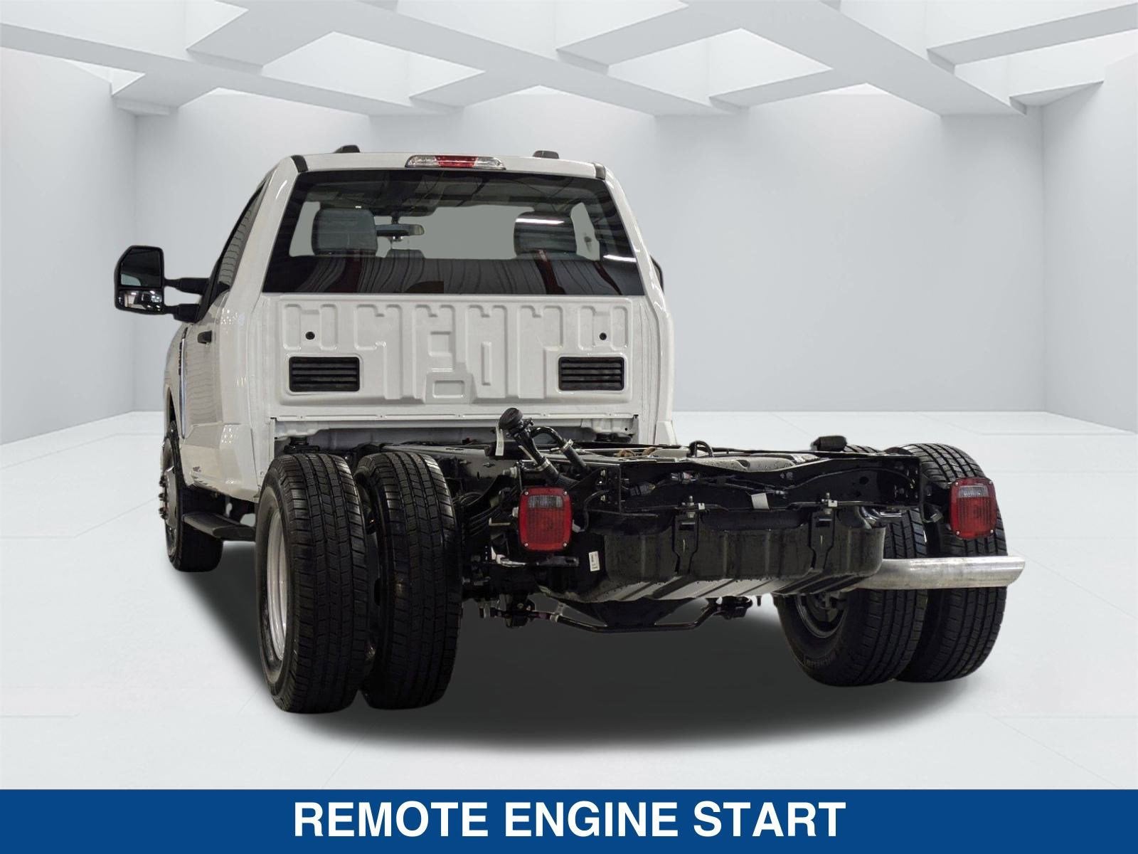 2025 Ford Super Duty F-350 DRW XL