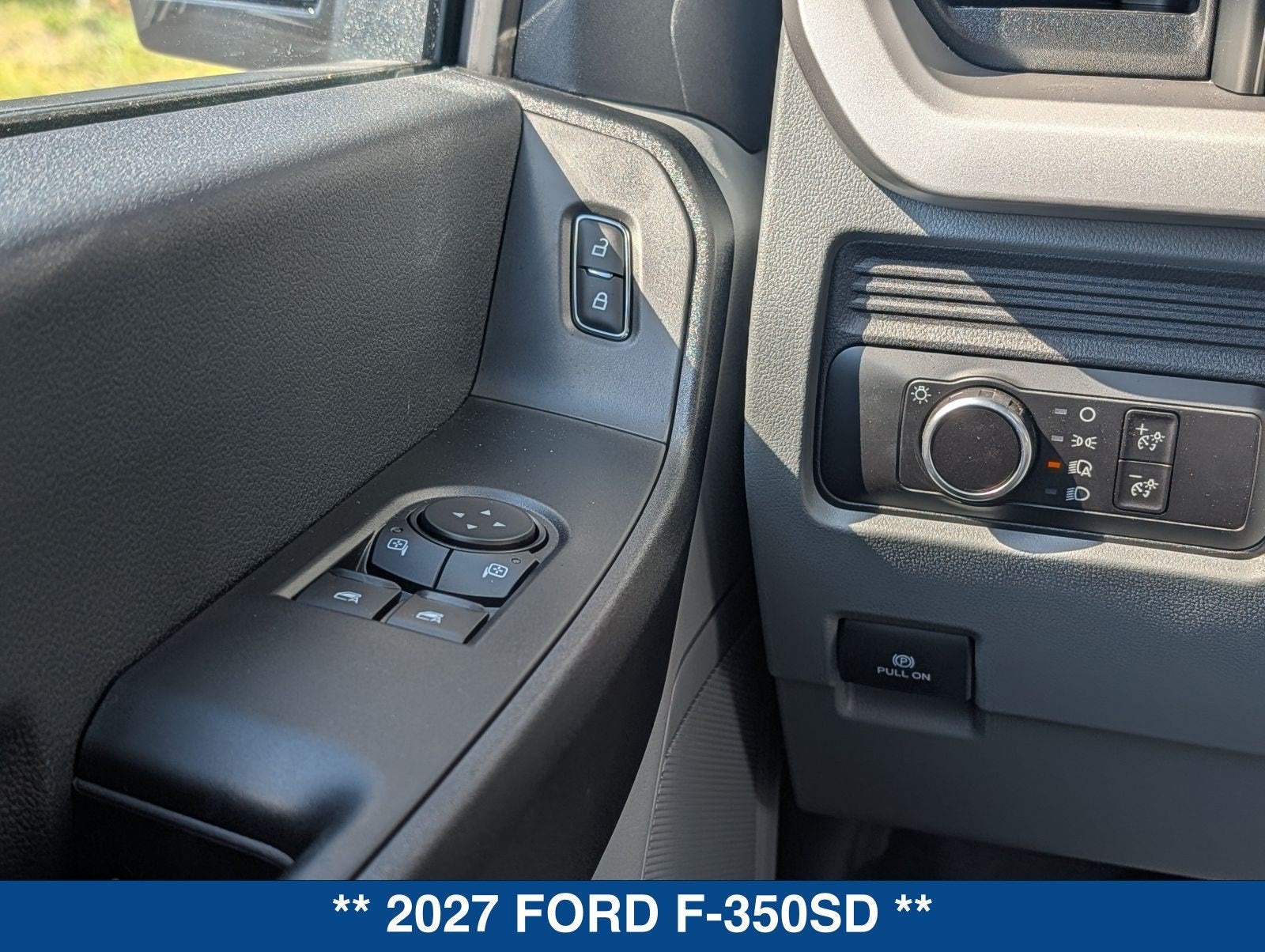 2027 Ford F-350SD XL